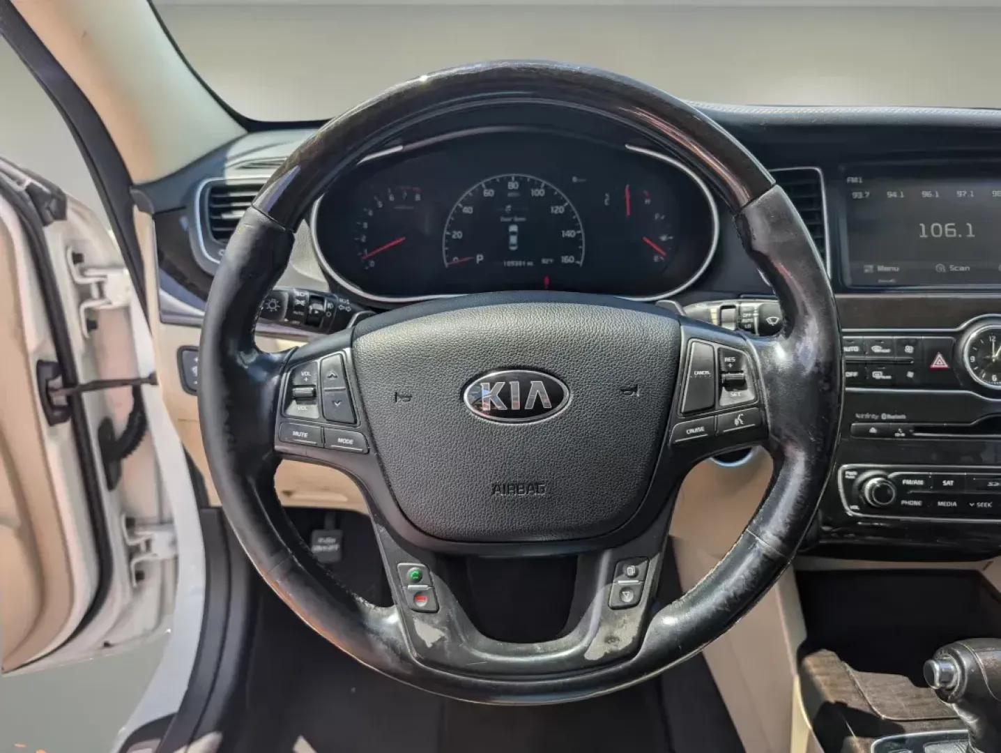 2015 /Beige Kia Cadenza Premium (KNALN4D74F5) with an Regular Unleaded V-6 3.3 L/204 engine, 6-Speed Automatic w/OD transmission, located at 521 Old Farm Lane Rd, Prattville, AL, 36066, (334) 325-1505, 32.482460, -86.416367 - Are you ready to take your driving experience to the next level? Whether you're navigating busy city streets in Prattville or embarking on weekend road trips to nearby Montgomery, the 2015 Kia Cadenza Premium is designed to elevate your lifestyle. With its luxurious features, spacious interior, and - Photo#15