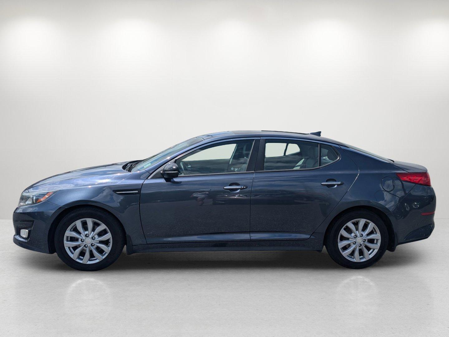 2015 /Gray Kia Optima EX (5XXGN4A72FG) with an Regular Unleaded I-4 2.4 L/144 engine, 6-Speed Automatic w/OD transmission, located at 521 Old Farm Lane Rd, Prattville, AL, 36066, (334) 325-1505, 32.482460, -86.416367 - 2015 Kia Optima EX - Photo#25