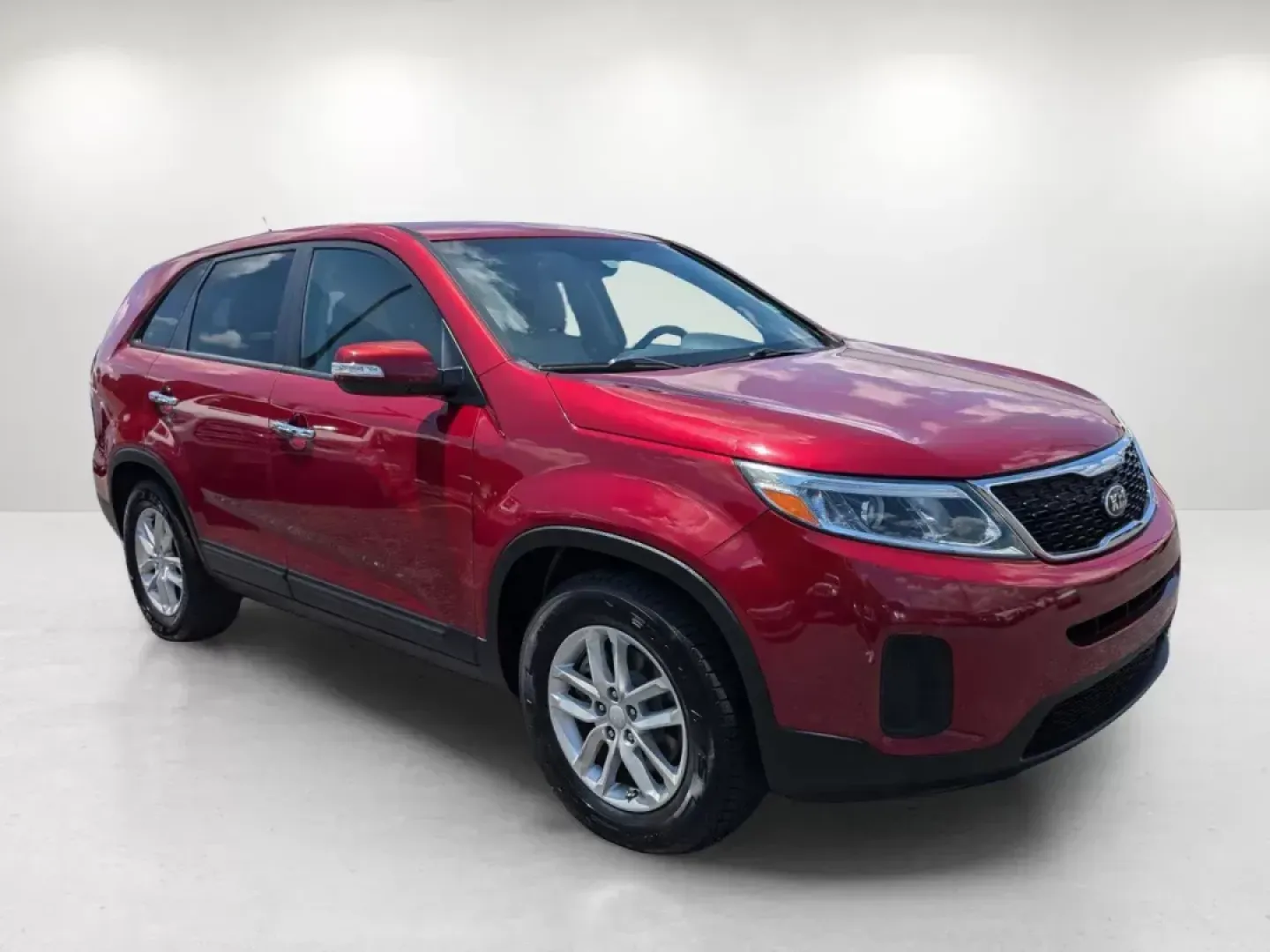 2015 /Beige Kia Sorento LX (5XYKT3A6XFG) with an Regular Unleaded I-4 2.4 L/144 engine, 6-Speed Automatic w/OD transmission, located at 521 Old Farm Lane Rd, Prattville, AL, 36066, (334) 325-1505, 32.482460, -86.416367 - 2015 Kia Sorento LX - Photo#2