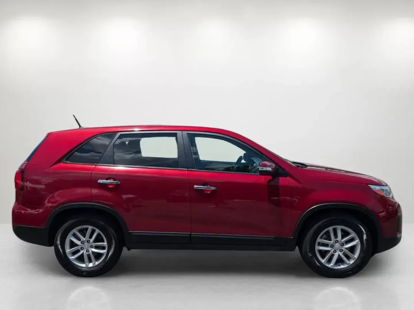 2015 /Beige Kia Sorento LX (5XYKT3A6XFG) with an Regular Unleaded I-4 2.4 L/144 engine, 6-Speed Automatic w/OD transmission, located at 521 Old Farm Lane Rd, Prattville, AL, 36066, (334) 325-1505, 32.482460, -86.416367 - 2015 Kia Sorento LX - Photo#3