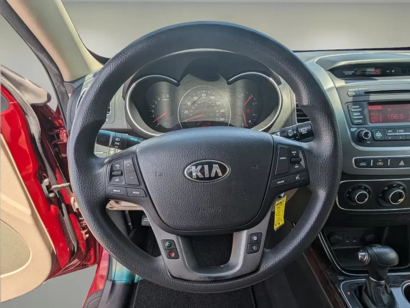 2015 /Beige Kia Sorento LX (5XYKT3A6XFG) with an Regular Unleaded I-4 2.4 L/144 engine, 6-Speed Automatic w/OD transmission, located at 521 Old Farm Lane Rd, Prattville, AL, 36066, (334) 325-1505, 32.482460, -86.416367 - 2015 Kia Sorento LX - Photo#15
