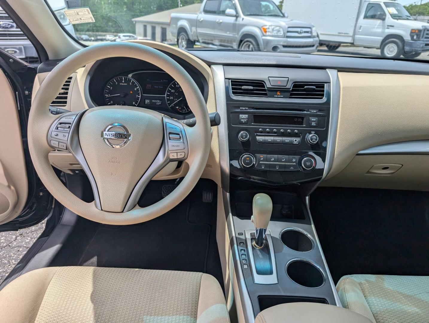 2015 /Beige Nissan Altima 2.5 S (1N4AL3AP1FC) with an Regular Unleaded I-4 2.5 L/152 engine, 1-Speed CVT w/OD transmission, located at 3959 U.S. 80 W, Phenix City, AL, 36870, (334) 297-4885, 32.469296, -85.135185 - 2015 Nissan Altima 2.5 S - Photo#11