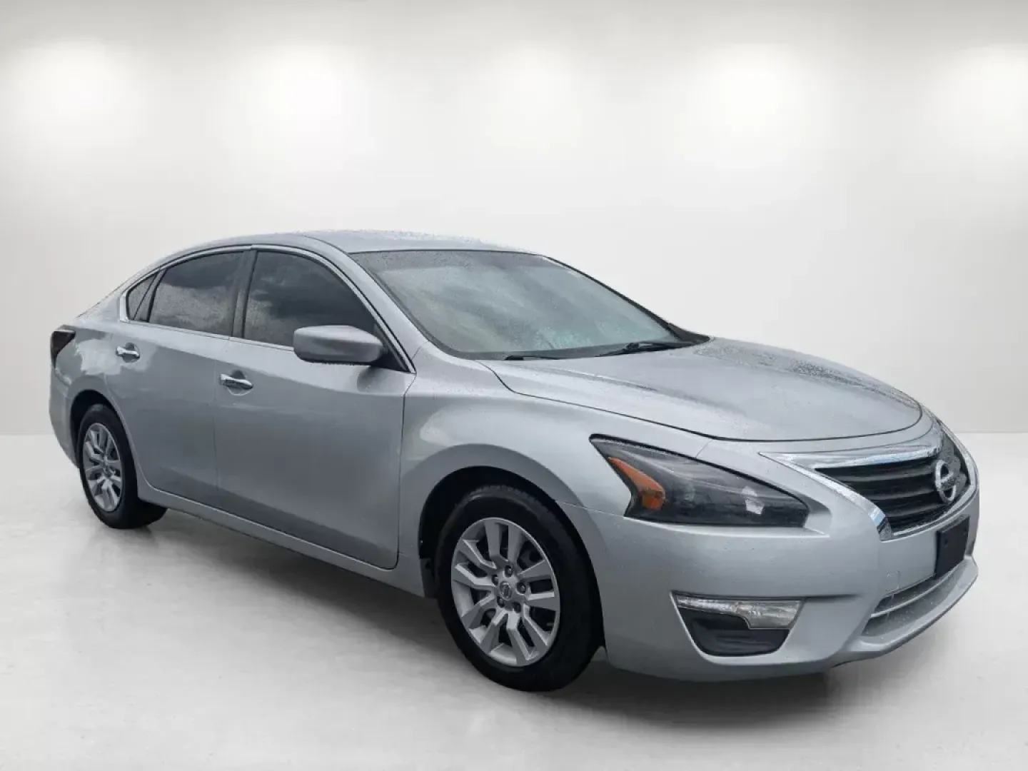 2015 /Charcoal Nissan Altima 2.5 S (1N4AL3AP2FC) with an Other engine, located at 7000 Northlake Connector, Columbus, GA, 31904, (706) 987-8085, 32.524975, -84.978134 - 2015 Nissan Altima 2.5 S - Photo#2