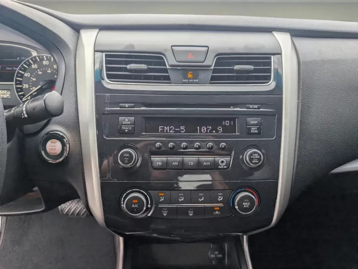 2015 /Charcoal Nissan Altima 2.5 S (1N4AL3AP2FC) with an Other engine, located at 7000 Northlake Connector, Columbus, GA, 31904, (706) 987-8085, 32.524975, -84.978134 - 2015 Nissan Altima 2.5 S - Photo#13