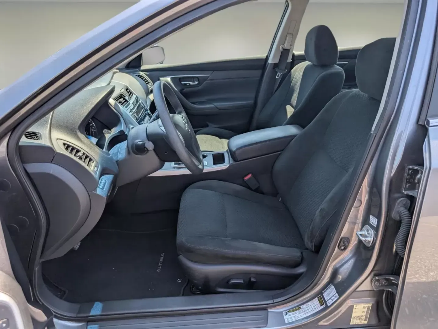 2015 /Charcoal Nissan Altima 2.5 S (1N4AL3AP3FC) with an Other engine, located at 3959 U.S. 80 W, Phenix City, AL, 36870, (334) 297-4885, 32.469296, -85.135185 - **Experience the Perfect Blend of Comfort and Reliability with the 2015 Nissan Altima at Gils Auto!**<br /> <br /> Are you in search of a dependable sedan that caters to both your daily commutes and weekend getaways? Look no further! The 2015 Nissan Altima 2.5 S offers an ideal balance of fuel effic - Photo#10