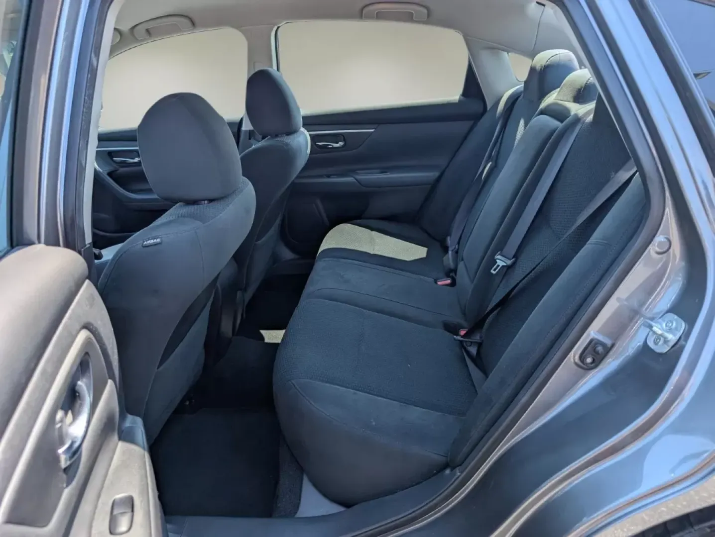 2015 /Charcoal Nissan Altima 2.5 S (1N4AL3AP3FC) with an Other engine, located at 3959 U.S. 80 W, Phenix City, AL, 36870, (334) 297-4885, 32.469296, -85.135185 - **Experience the Perfect Blend of Comfort and Reliability with the 2015 Nissan Altima at Gils Auto!**<br /> <br /> Are you in search of a dependable sedan that caters to both your daily commutes and weekend getaways? Look no further! The 2015 Nissan Altima 2.5 S offers an ideal balance of fuel effic - Photo#11