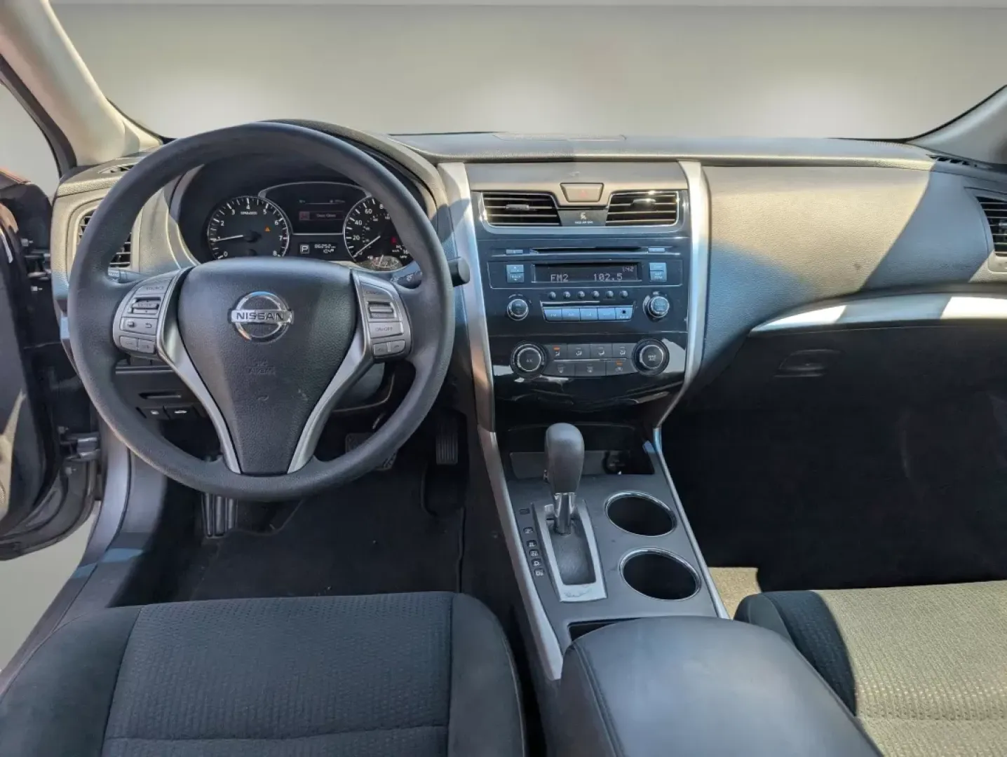 2015 /Charcoal Nissan Altima 2.5 S (1N4AL3AP3FC) with an Other engine, located at 3959 U.S. 80 W, Phenix City, AL, 36870, (334) 297-4885, 32.469296, -85.135185 - **Experience the Perfect Blend of Comfort and Reliability with the 2015 Nissan Altima at Gils Auto!**<br /> <br /> Are you in search of a dependable sedan that caters to both your daily commutes and weekend getaways? Look no further! The 2015 Nissan Altima 2.5 S offers an ideal balance of fuel effic - Photo#12