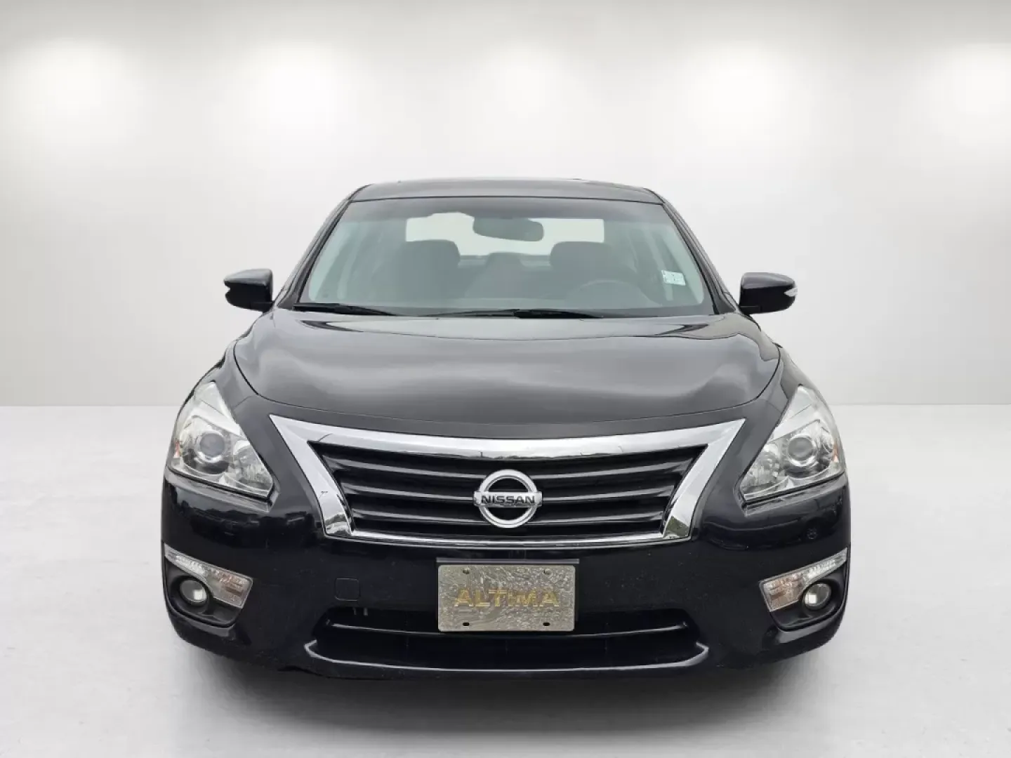 2015 /Charcoal Nissan Altima 2.5 SL (1N4AL3AP5FC) with an Other engine, located at 3959 U.S. 80 W, Phenix City, AL, 36870, (334) 297-4885, 32.469296, -85.135185 - ### Discover Your Next Adventure with the 2015 Nissan Altima 2.5 SL at Gils Auto!<br /> <br /> Are you searching for a reliable vehicle that combines style, comfort, and advanced technology? Look no further! The 2015 Nissan Altima 2.5 SL is perfect for those long commutes or weekend getaways, provid - Photo#2