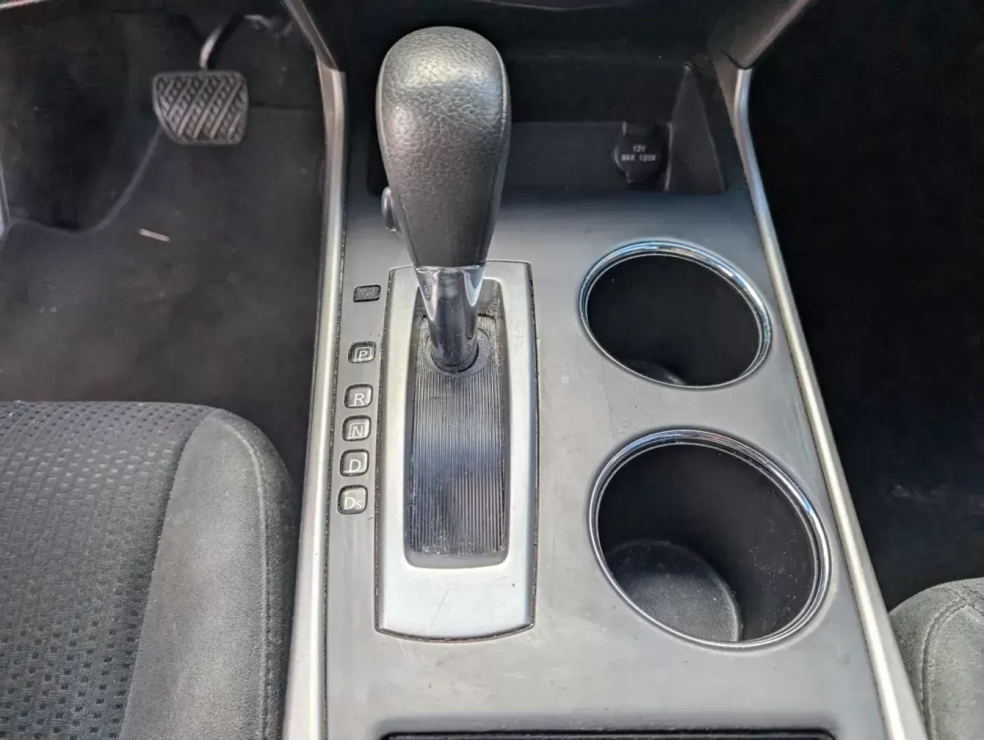 2015 /Charcoal Nissan Altima 2.5 S (1N4AL3AP0FC) with an Regular Unleaded I-4 2.5 L/152 engine, 1-Speed CVT w/OD transmission, located at 3959 U.S. 80 W, Phenix City, AL, 36870, (334) 297-4885, 32.469296, -85.135185 - **Drive the 2015 Nissan Altima: Perfect for Your Daily Adventures in Phenix City!**<br /> <br /> Are you in the market for a reliable, stylish sedan that fits seamlessly into your active lifestyle? Look no further than this 2015 Nissan Altima 2.5 S available at Gils Auto in Phenix City, AL. Whether - Photo#13