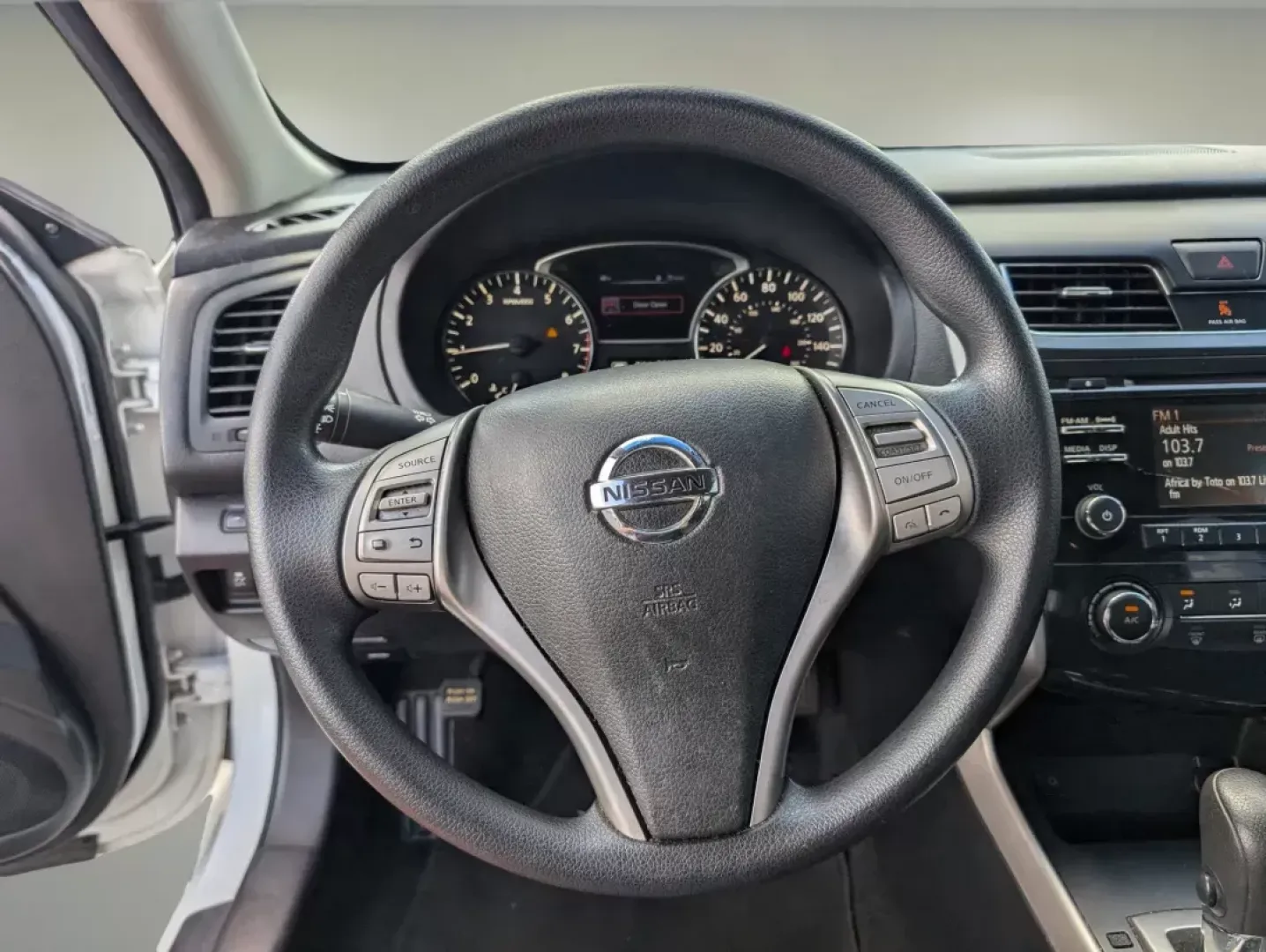 2015 /Charcoal Nissan Altima 2.5 S (1N4AL3AP0FC) with an Regular Unleaded I-4 2.5 L/152 engine, 1-Speed CVT w/OD transmission, located at 3959 U.S. 80 W, Phenix City, AL, 36870, (334) 297-4885, 32.469296, -85.135185 - **Drive the 2015 Nissan Altima: Perfect for Your Daily Adventures in Phenix City!**<br /> <br /> Are you in the market for a reliable, stylish sedan that fits seamlessly into your active lifestyle? Look no further than this 2015 Nissan Altima 2.5 S available at Gils Auto in Phenix City, AL. Whether - Photo#16
