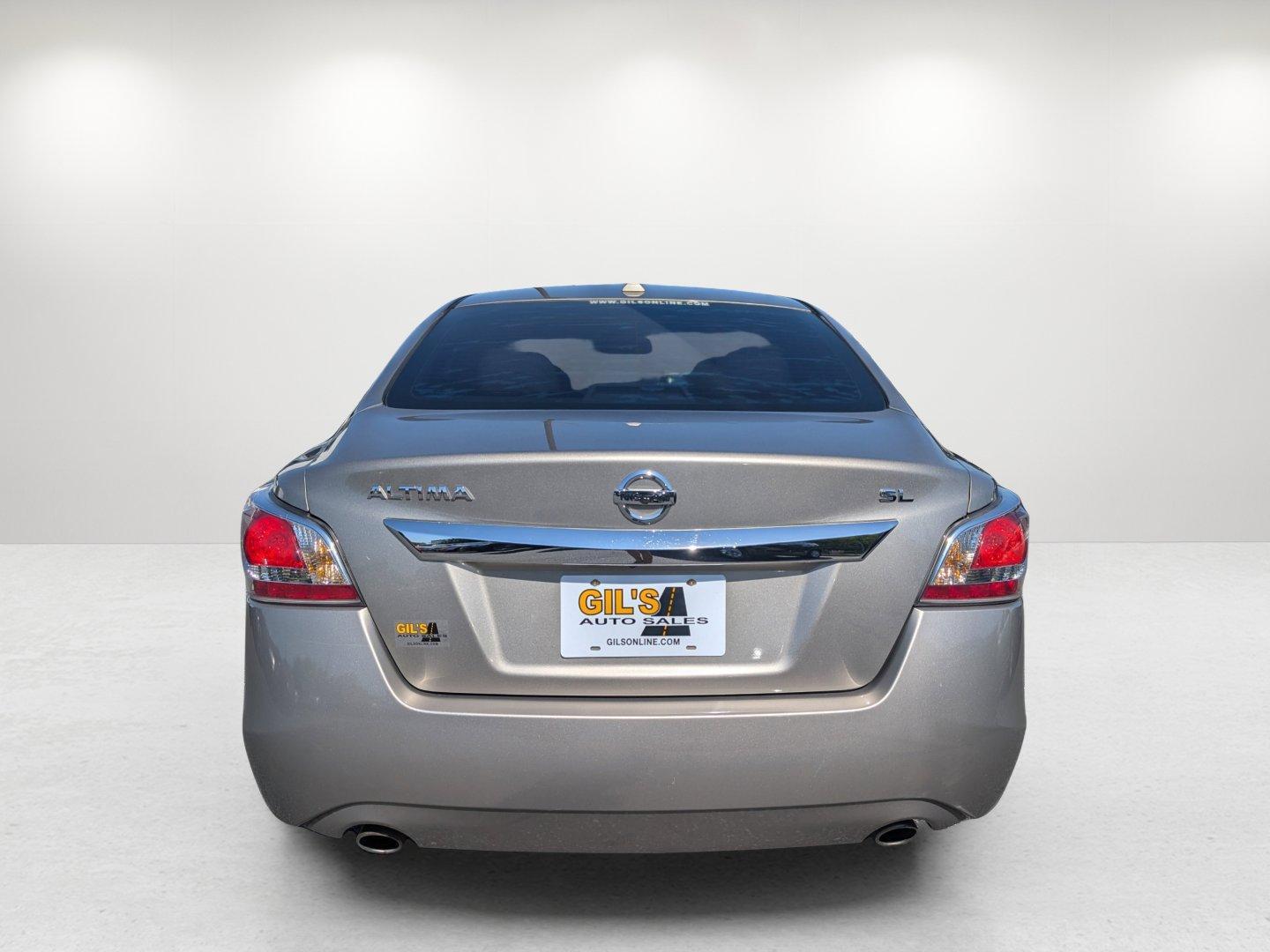 2015 /Beige Nissan Altima 2.5 SL (1N4AL3AP1FC) with an Regular Unleaded I-4 2.5 L/152 engine, 1-Speed CVT w/OD transmission, located at 5115 14th Ave., Columbus, GA, 31904, (706) 323-0345, 32.511494, -84.971046 - 2015 Nissan Altima 2.5 SL - Photo#5