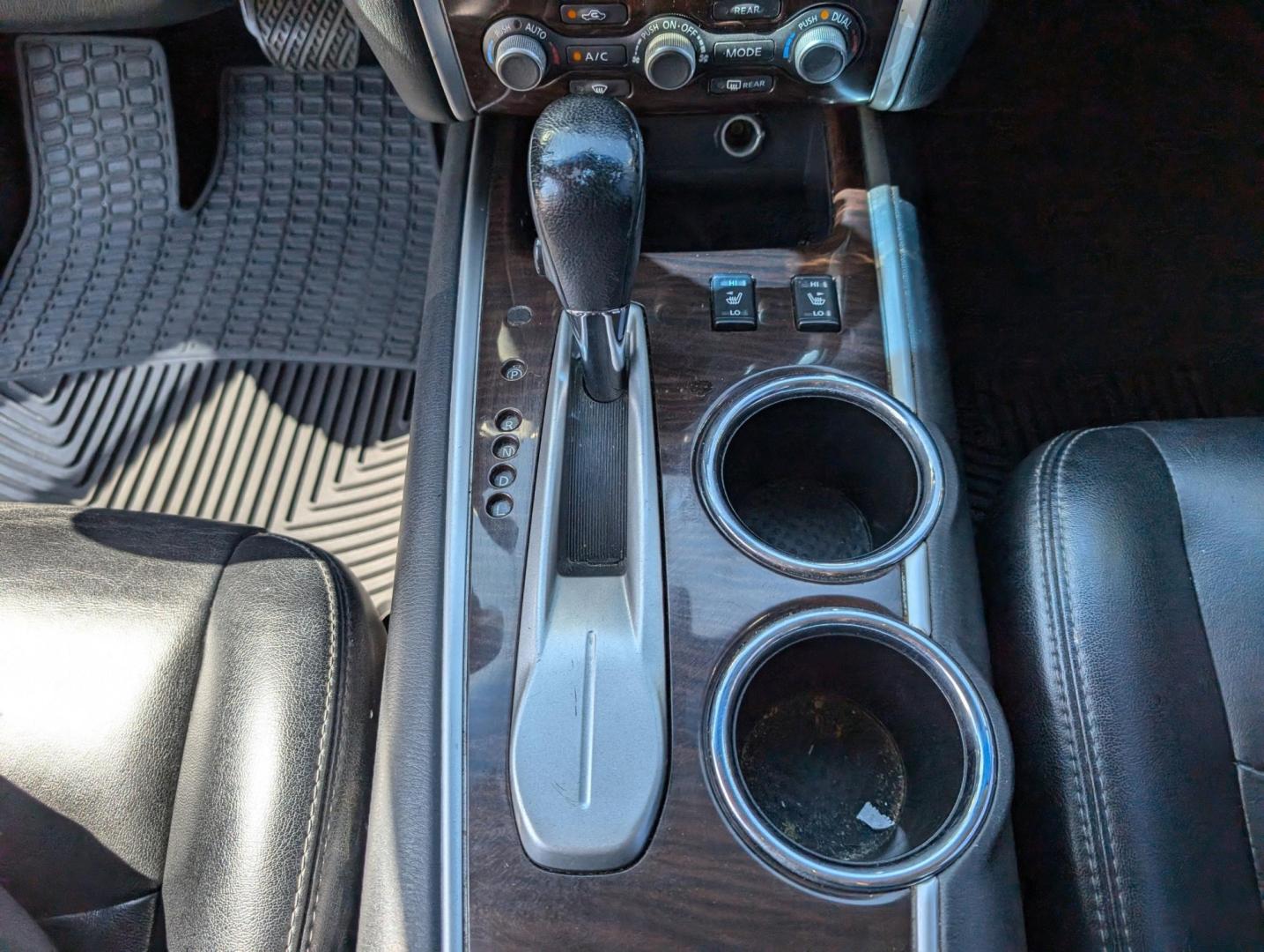 2015 /Charcoal Nissan Pathfinder SL (5N1AR2MN4FC) with an Regular Unleaded V-6 3.5 L/213 engine, 1-Speed CVT w/OD transmission, located at 3959 U.S. 80 W, Phenix City, AL, 36870, (334) 297-4885, 32.469296, -85.135185 - 2015 Nissan Pathfinder SL - Photo#14