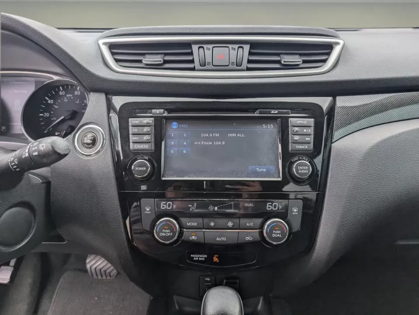 2015 /Charcoal Nissan Rogue SL (5N1AT2MT8FC) with an Regular Unleaded I-4 2.5 L/152 engine, 1-Speed CVT w/OD transmission, located at 7000 Northlake Connector, Columbus, GA, 31904, (706) 987-8085, 32.524975, -84.978134 - 2015 Nissan Rogue SL - Photo#14