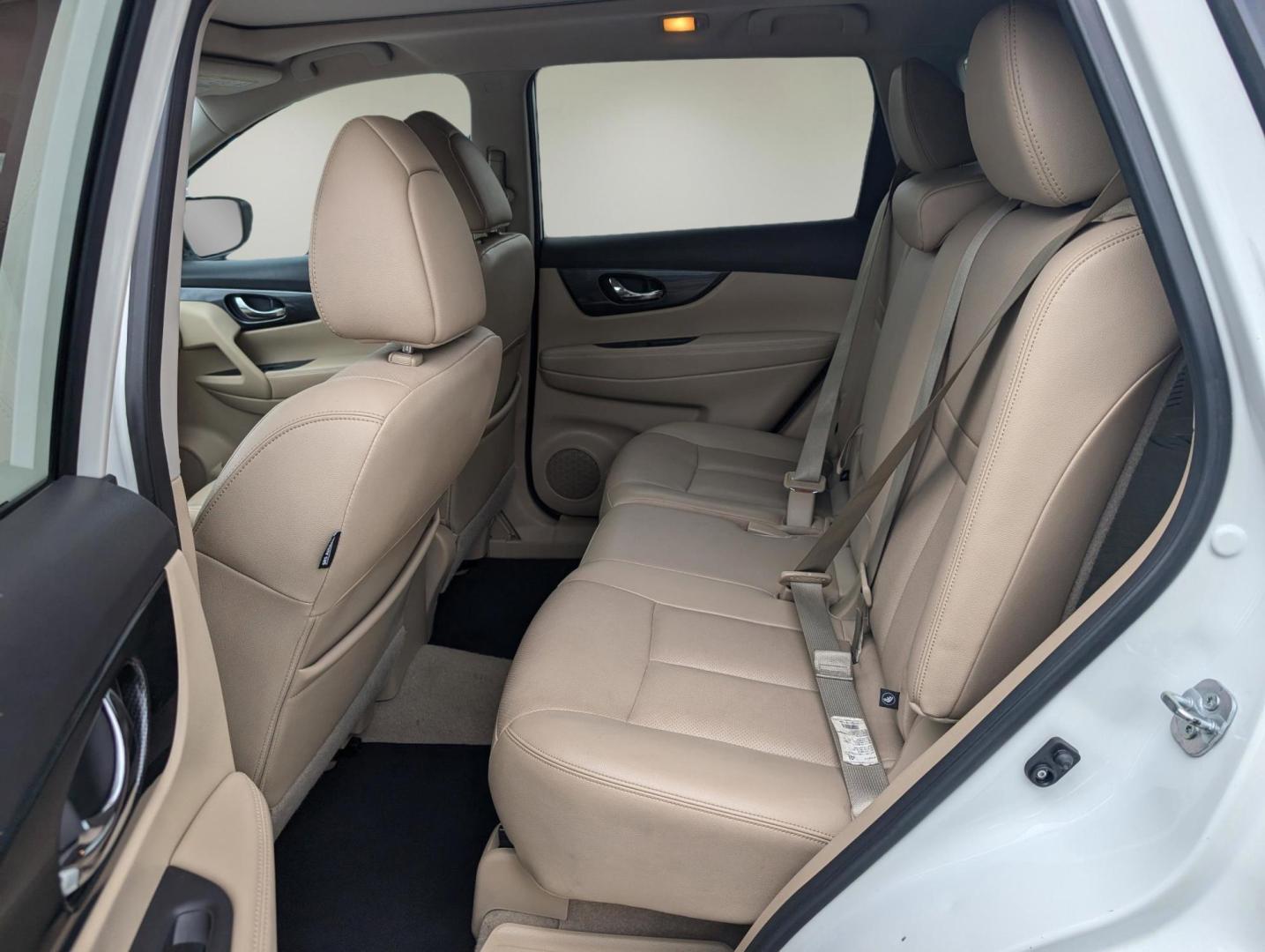 2015 /Almond Nissan Rogue SL (5N1AT2MV1FC) with an Regular Unleaded I-4 2.5 L/152 engine, 1-Speed CVT w/OD transmission, located at 7000 Northlake Connector, Columbus, GA, 31904, (706) 987-8085, 32.524975, -84.978134 - 2015 Nissan Rogue SL - Photo#10
