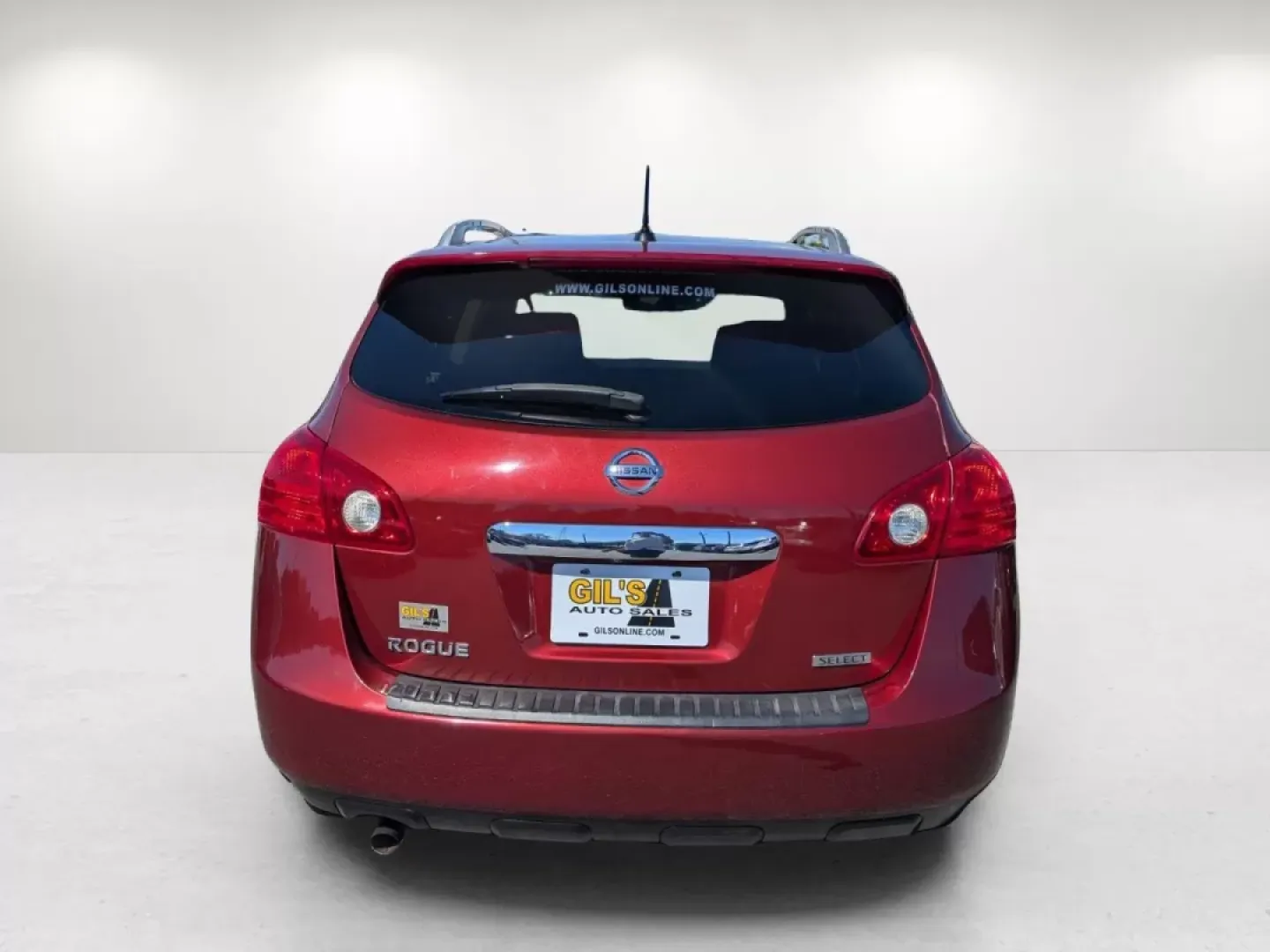 2015 /Gray Nissan Rogue S (JN8AS5MT4FW) with an Other engine, located at 7000 Northlake Connector, Columbus, GA, 31904, (706) 987-8085, 32.524975, -84.978134 - **Embrace Adventure with the 2015 Nissan Rogue Select Perfect for Your Next Family Getaway!**<br /> <br /> If you're seeking a vehicle that effortlessly blends comfort, style, and functionality, look no further than this 2015 Nissan Rogue Select S. This SUV is tailored for growing families, making - Photo#3