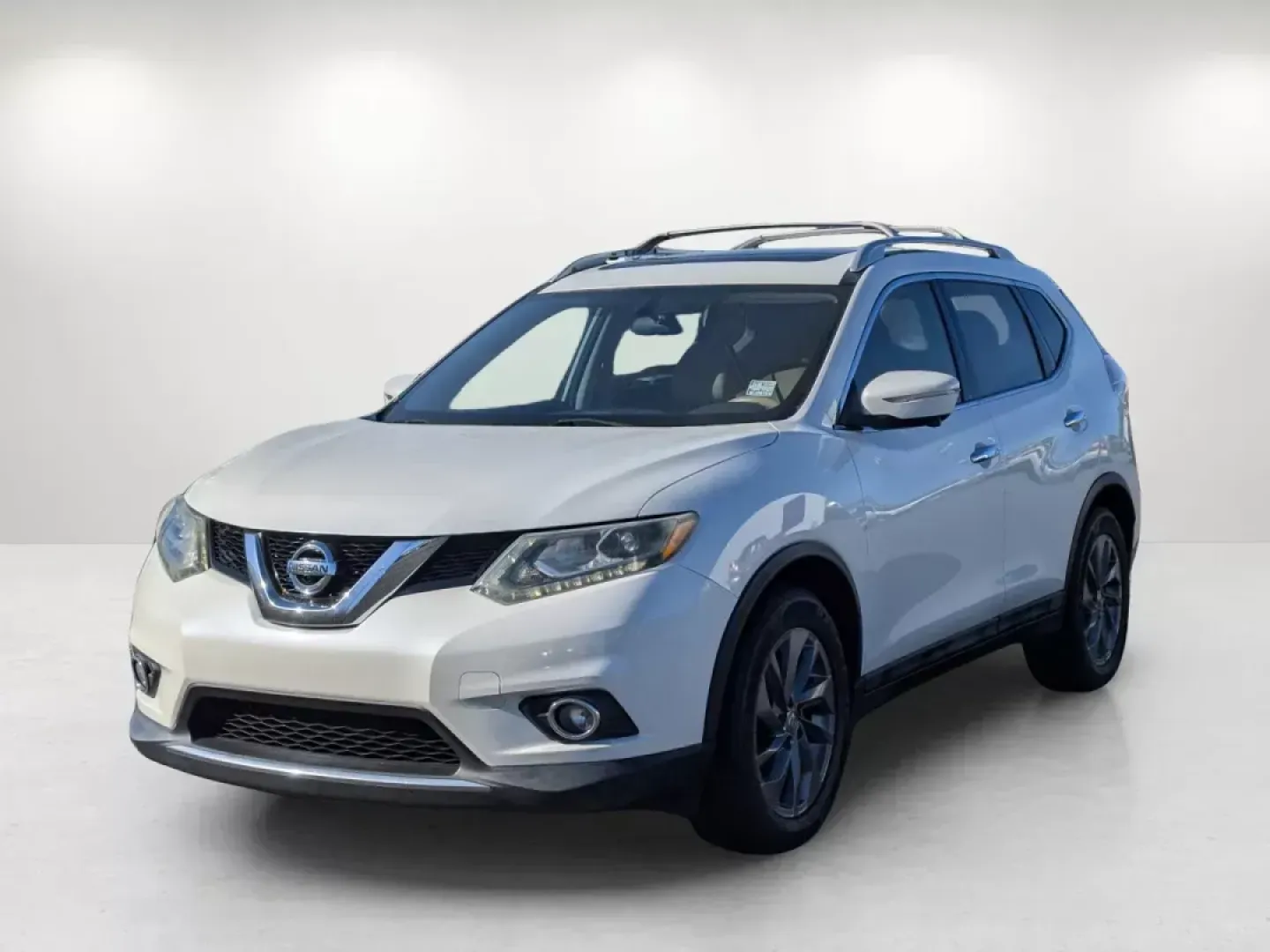 2015 /Almond Nissan Rogue SL (5N1AT2MT5FC) with an Regular Unleaded I-4 2.5 L/152 engine, 1-Speed CVT w/OD transmission, located at 804 22nd Ave, Phenix City, AL, 36870, (334) 297-1860, 32.484749, -85.024475 - 2015 Nissan Rogue SL - Photo#0