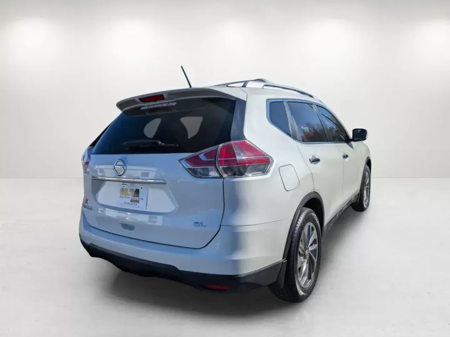 2015 /Almond Nissan Rogue SL (5N1AT2MT5FC) with an Regular Unleaded I-4 2.5 L/152 engine, 1-Speed CVT w/OD transmission, located at 804 22nd Ave, Phenix City, AL, 36870, (334) 297-1860, 32.484749, -85.024475 - 2015 Nissan Rogue SL - Photo#4