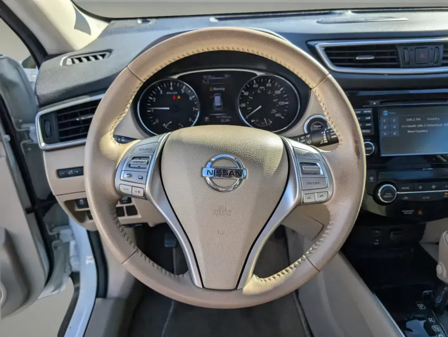 2015 /Almond Nissan Rogue SL (5N1AT2MT5FC) with an Regular Unleaded I-4 2.5 L/152 engine, 1-Speed CVT w/OD transmission, located at 804 22nd Ave, Phenix City, AL, 36870, (334) 297-1860, 32.484749, -85.024475 - 2015 Nissan Rogue SL - Photo#15