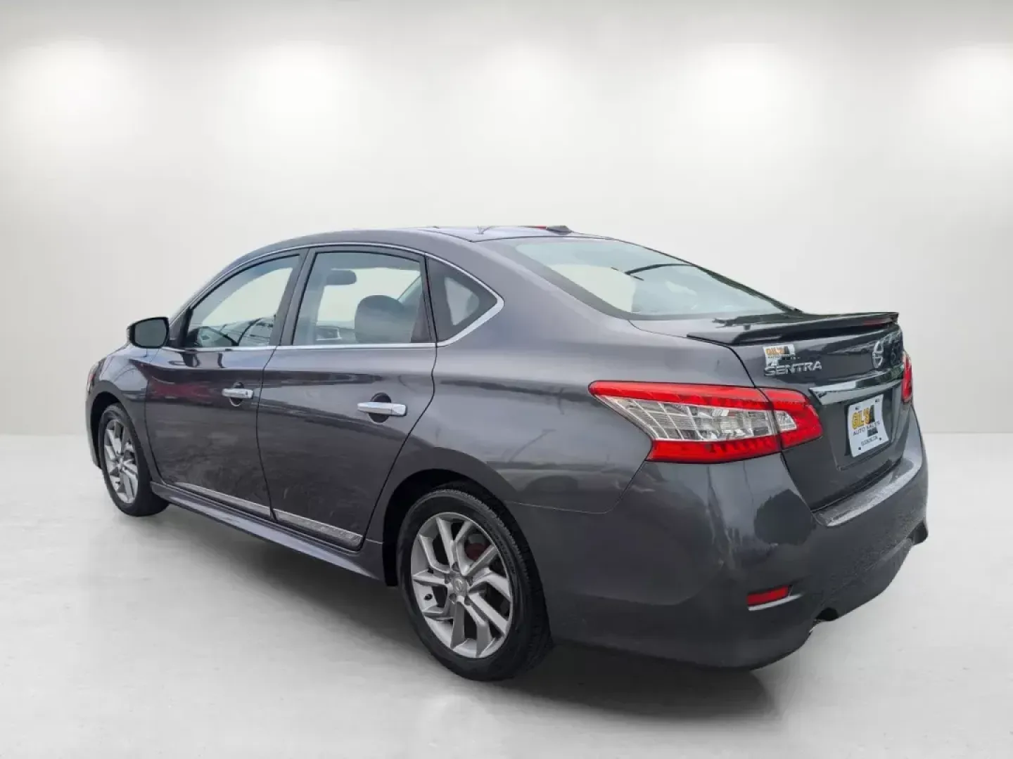 2015 /Charcoal Nissan Sentra SR (3N1AB7AP5FY) with an Other engine, located at 7000 Northlake Connector, Columbus, GA, 31904, (706) 987-8085, 32.524975, -84.978134 - If you're in the market for a reliable sedan that can seamlessly fit into your busy lifestyle, look no further than this 2015 Nissan Sentra SR at Gils Auto - Columbus #2. Located at 7000 Northlake Connector, Columbus, GA 31904, our Buy Here Pay Here dealership specializes in helping individuals from - Photo#6