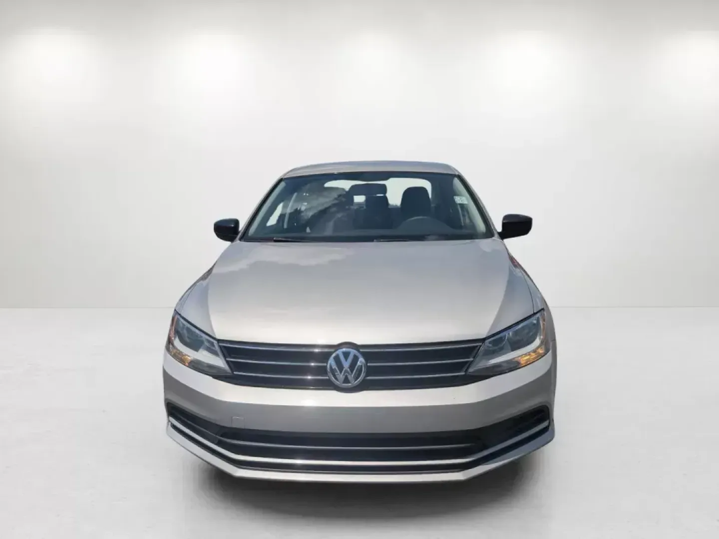 2015 Volkswagen Jetta Sedan (3VW2K7AJ3FM) with an Regular Unleaded I-4 2.0 L/121 engine, 6-Speed Automatic w/OD transmission, located at 1430 Gateway Drive, Opelika, AL, 36801, (334) 239-0944, 32.637871, -85.409790 - 2015 Volkswagen Jetta Sedan - Photo#1