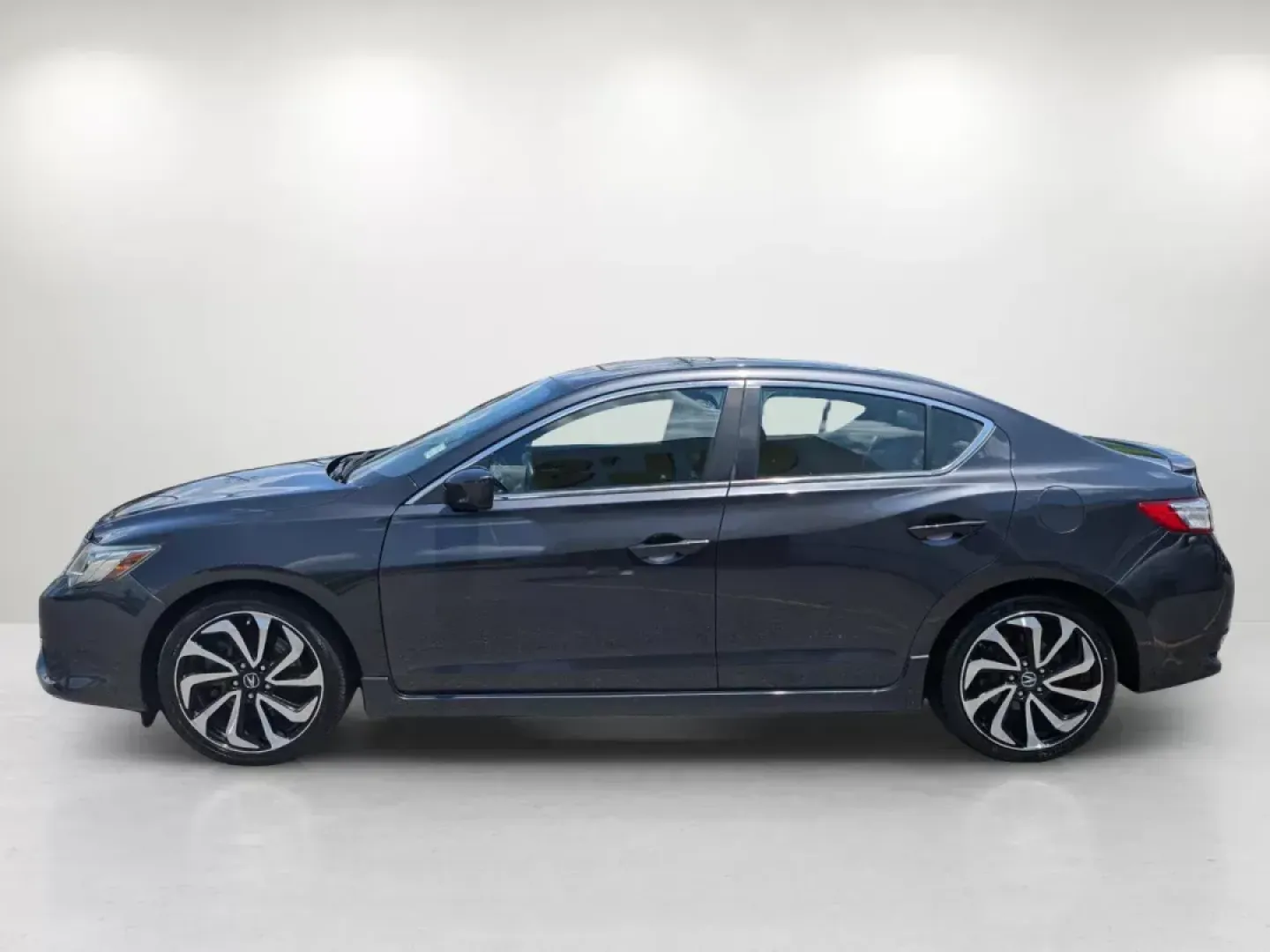 2016 Acura ILX w/Premium/A-SPEC Pkg (19UDE2F8XGA) with an Premium Unleaded I-4 2.4 L/144 engine, 8-Speed Auto-Shift Manual w/OD transmission, located at 5115 14th Ave., Columbus, GA, 31904, (706) 323-0345, 32.511494, -84.971046 - 2016 Acura ILX w/Premium/A-SPEC Pkg - Photo#7
