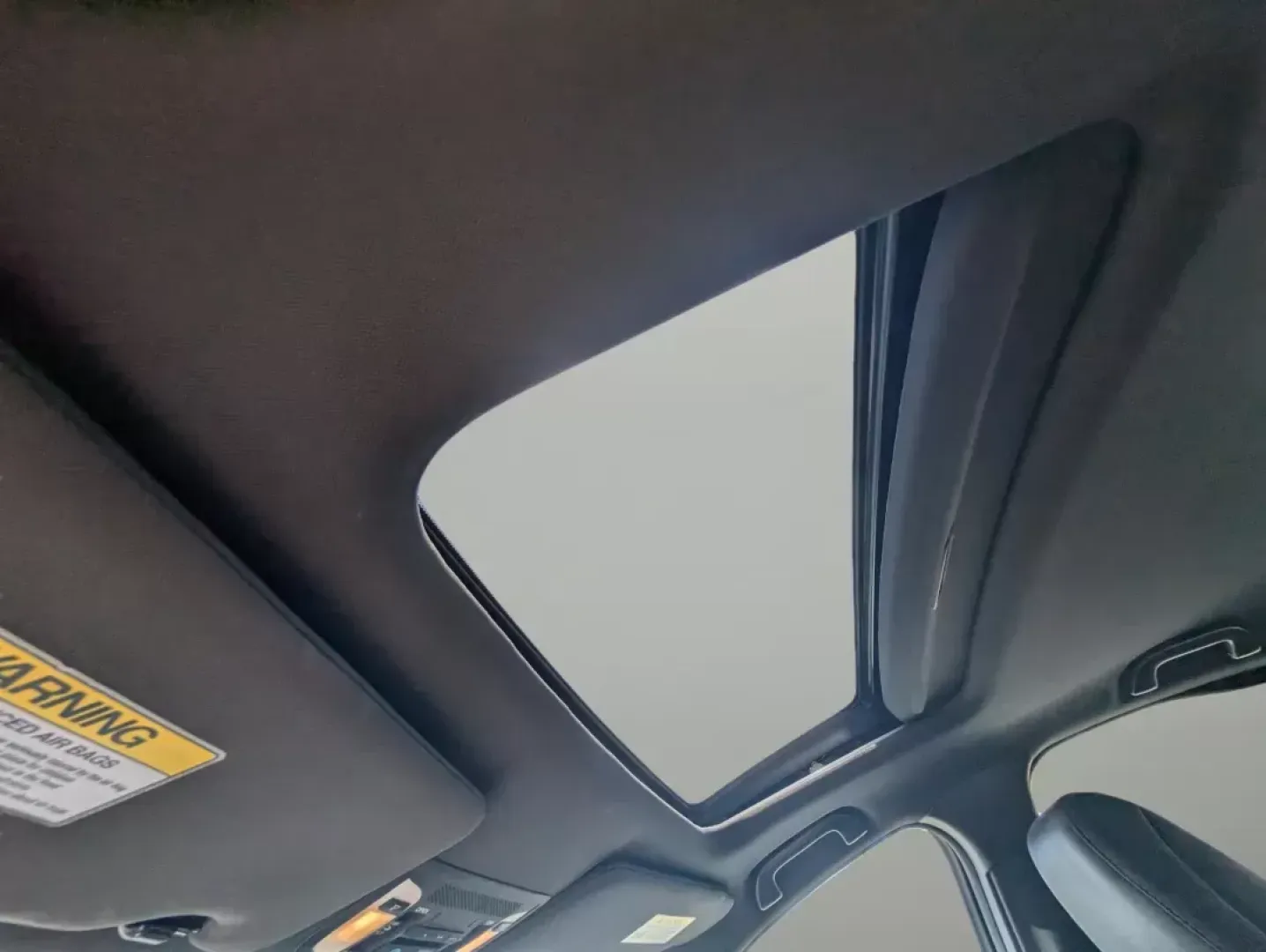 2016 Acura ILX w/Premium/A-SPEC Pkg (19UDE2F8XGA) with an Premium Unleaded I-4 2.4 L/144 engine, 8-Speed Auto-Shift Manual w/OD transmission, located at 5115 14th Ave., Columbus, GA, 31904, (706) 323-0345, 32.511494, -84.971046 - 2016 Acura ILX w/Premium/A-SPEC Pkg - Photo#16