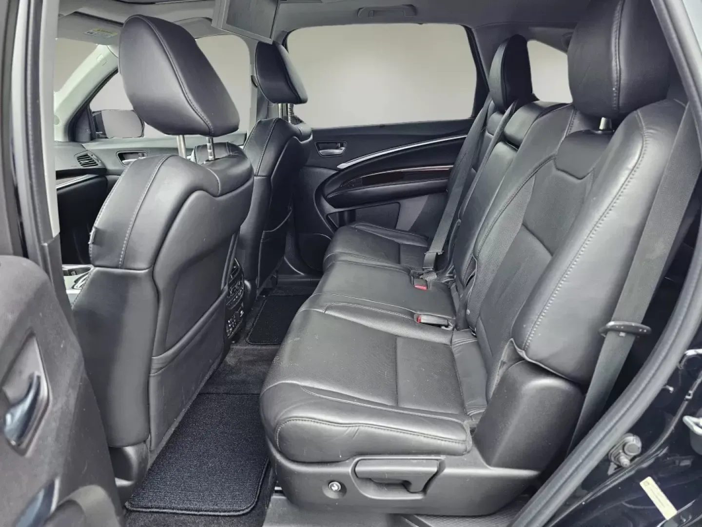 2016 Acura MDX w/Advance/Entertainment (5FRYD4H90GB) with an Other engine, located at 3959 U.S. 80 W, Phenix City, AL, 36870, (334) 297-4885, 32.469296, -85.135185 - **Discover Your Next Adventure with the 2016 Acura MDX at Gils Auto Prattville!**<br /> <br /> If you're looking for a vehicle that seamlessly blends luxury, performance, and practicality, the 2016 Acura MDX is your ideal partner for family road trips, daily commutes, and everything in between. Wit - Photo#15