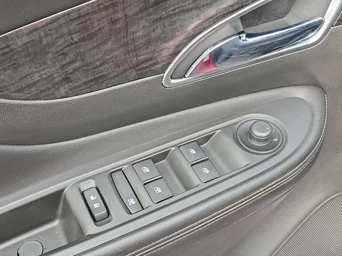 2016 /Ebony Buick Encore (KL4CJASB9GB) with an Other engine, located at 3959 U.S. 80 W, Phenix City, AL, 36870, (334) 297-4885, 32.469296, -85.135185 - Experience the perfect blend of style, comfort, and versatility with the stunning 2016 Buick Encore, now available at Gils Auto in Phenix City, AL. Whether you're a growing family looking for a reliable SUV, a commuter needing a fuel-efficient vehicle, or someone ready for weekend adventures, this E - Photo#10