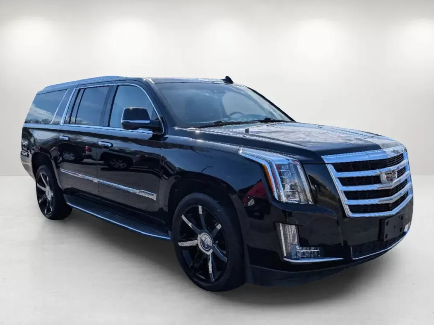 2016 /Jet Black Cadillac Escalade ESV Luxury Collection (1GYS4HKJ4GR) with an Gas V8 6.2L/376 engine, 8-Speed Automatic transmission, located at 521 Old Farm Lane Rd, Prattville, AL, 36066, (334) 325-1505, 32.482460, -86.416367 - 2016 Cadillac Escalade ESV Luxury Collection - Photo#3