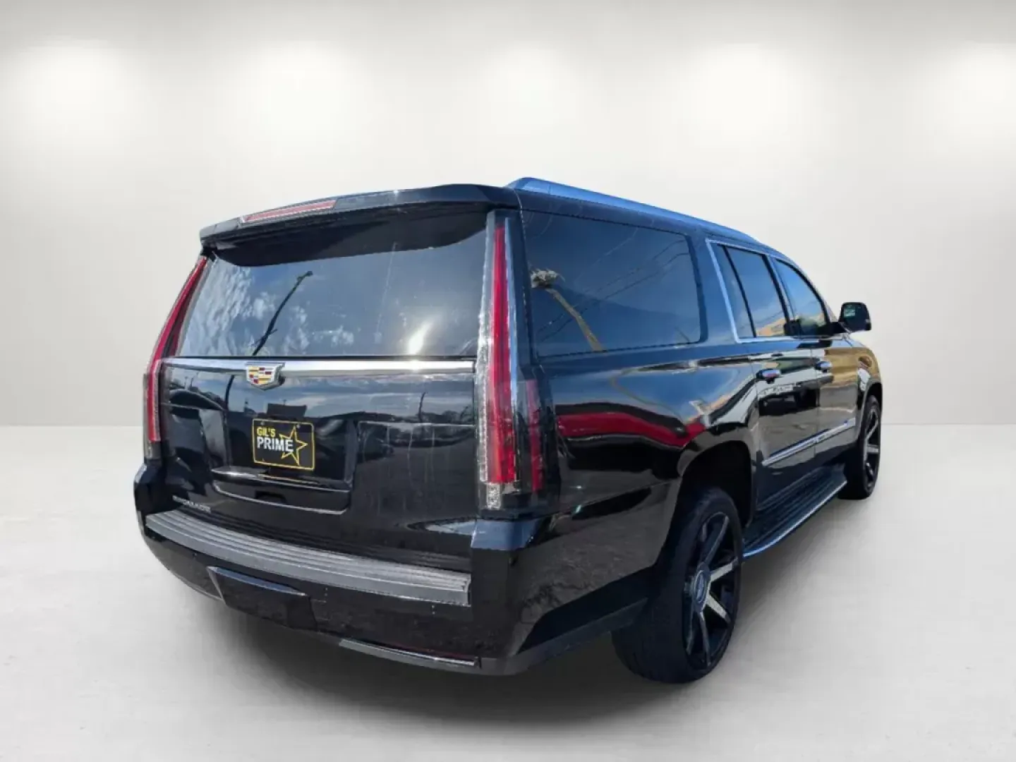 2016 /Jet Black Cadillac Escalade ESV Luxury Collection (1GYS4HKJ4GR) with an Gas V8 6.2L/376 engine, 8-Speed Automatic transmission, located at 521 Old Farm Lane Rd, Prattville, AL, 36066, (334) 325-1505, 32.482460, -86.416367 - 2016 Cadillac Escalade ESV Luxury Collection - Photo#5