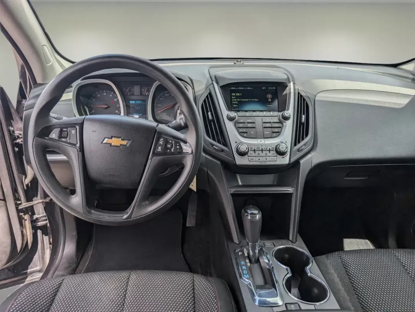 2016 /Jet Black Chevrolet Equinox LS (2GNALBEK9G6) with an Gas I4 2.4/145 engine, 6-Speed Automatic transmission, located at 804 22nd Ave, Phenix City, AL, 36870, (334) 297-1860, 32.484749, -85.024475 - 2016 Chevrolet Equinox LS - Photo#12
