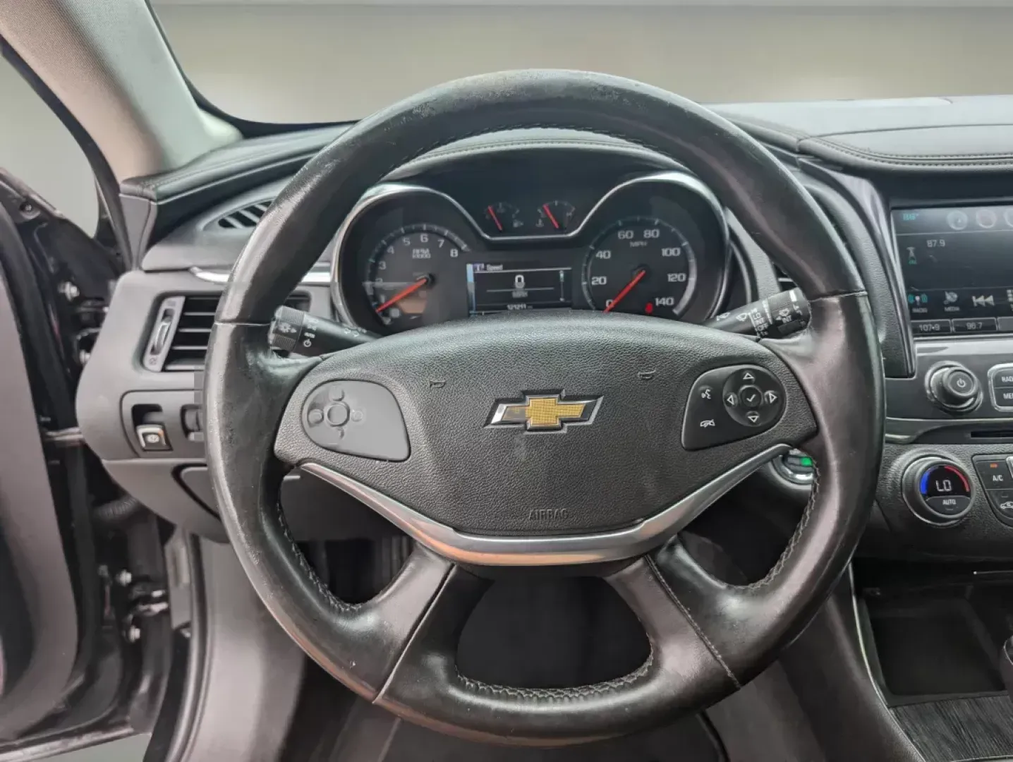 2016 /Jet Black Chevrolet Impala LTZ (2G1145S38G9) with an Gas/Ethanol V6 3.6L/217 engine, 6-Speed Automatic transmission, located at 3959 U.S. 80 W, Phenix City, AL, 36870, (334) 297-4885, 32.469296, -85.135185 - 2016 Chevrolet Impala LTZ - Photo#15