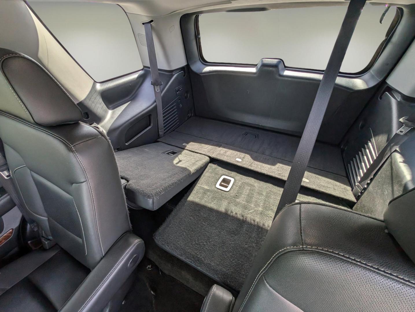 2016 /Jet Black Chevrolet Tahoe LTZ (1GNSCCKC5GR) with an Gas/Ethanol V8 5.3L/325 engine, 6-Speed Automatic transmission, located at 3959 U.S. 80 W, Phenix City, AL, 36870, (334) 297-4885, 32.469296, -85.135185 - 2016 Chevrolet Tahoe LTZ - Photo#11