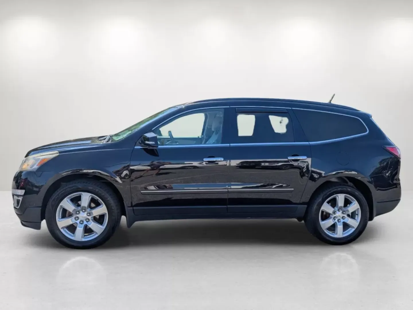 2016 /Dark Titanium/Light Titanium Chevrolet Traverse LTZ (1GNKRJKD2GJ) with an Other engine, located at 521 Old Farm Lane Rd, Prattville, AL, 36066, (334) 325-1505, 32.482460, -86.416367 - **Adventure Awaits: Discover Your Family-Friendly 2016 Chevrolet Traverse LTZ at Gils Auto in Phenix City, AL!**<br /> <br /> Are you in search of the perfect SUV that balances family comfort with powerful performance? Look no further than this stunning 2016 Chevrolet Traverse LTZ, now available at - Photo#7