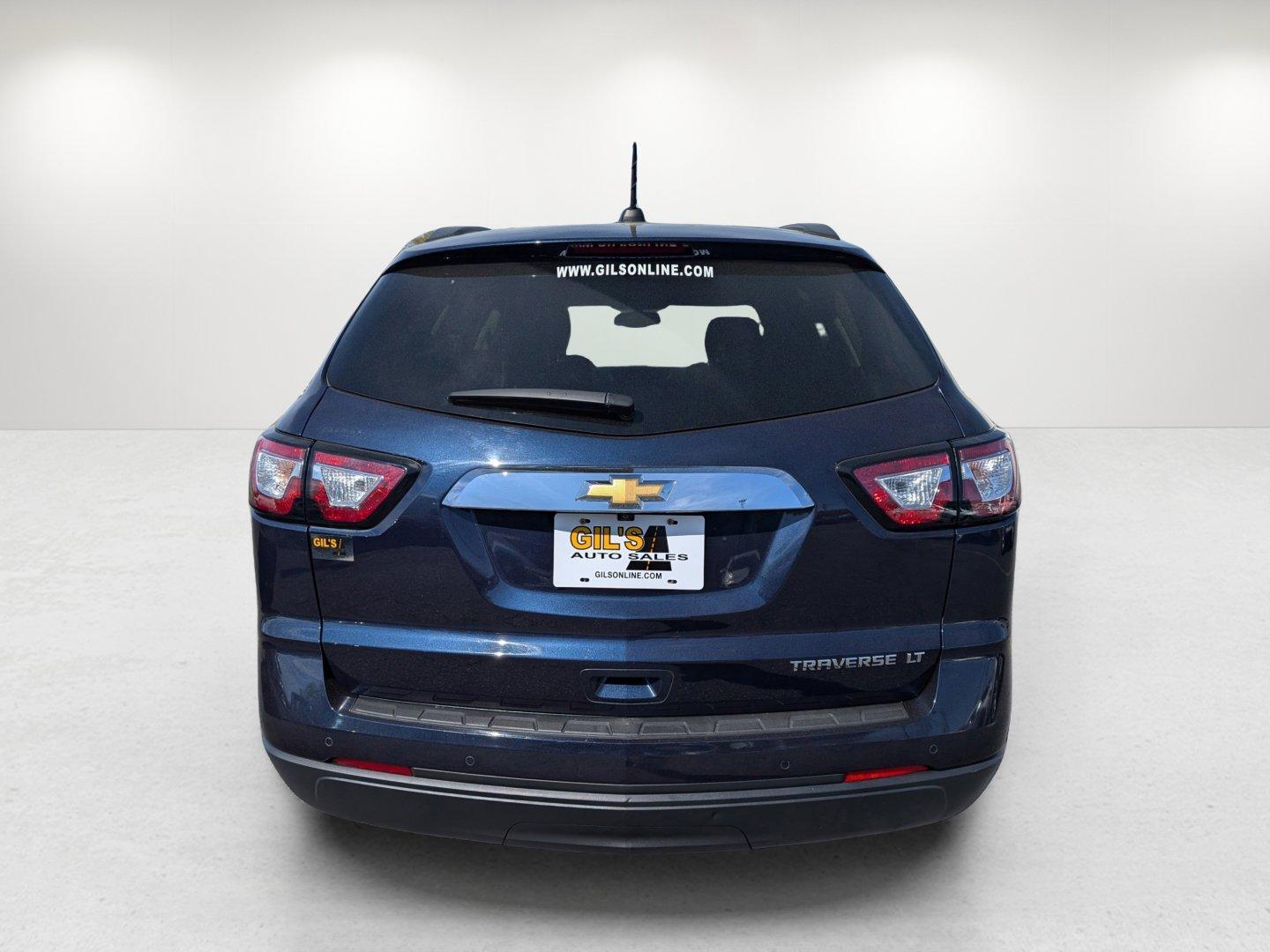 2016 /Ebony/Saddle Up Chevrolet Traverse LT (1GNKRHKDXGJ) with an Gas V6 3.6L/217 engine, 6-Speed Automatic transmission, located at 7000 Northlake Connector, Columbus, GA, 31904, (706) 987-8085, 32.524975, -84.978134 - 2016 Chevrolet Traverse LT - Photo#5