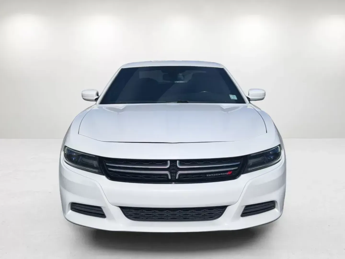 2016 /Black Dodge Charger SE (2C3CDXBG0GH) with an Regular Unleaded V-6 3.6 L/220 engine, 8-Speed Automatic w/OD transmission, located at 3959 U.S. 80 W, Phenix City, AL, 36870, (334) 297-4885, 32.469296, -85.135185 - 2016 Dodge Charger SE - Photo#2