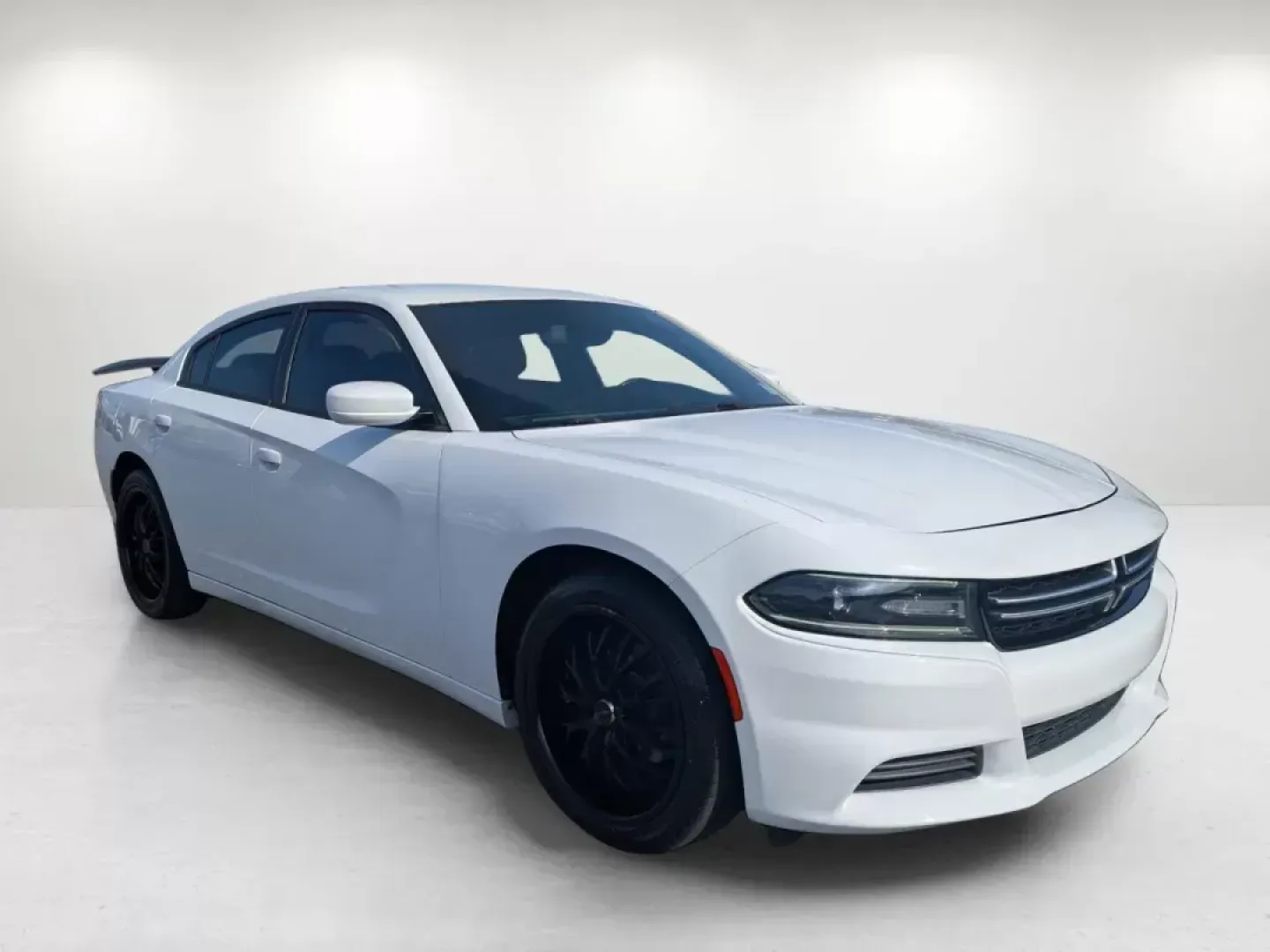 2016 /Black Dodge Charger SE (2C3CDXBG0GH) with an Regular Unleaded V-6 3.6 L/220 engine, 8-Speed Automatic w/OD transmission, located at 3959 U.S. 80 W, Phenix City, AL, 36870, (334) 297-4885, 32.469296, -85.135185 - 2016 Dodge Charger SE - Photo#3