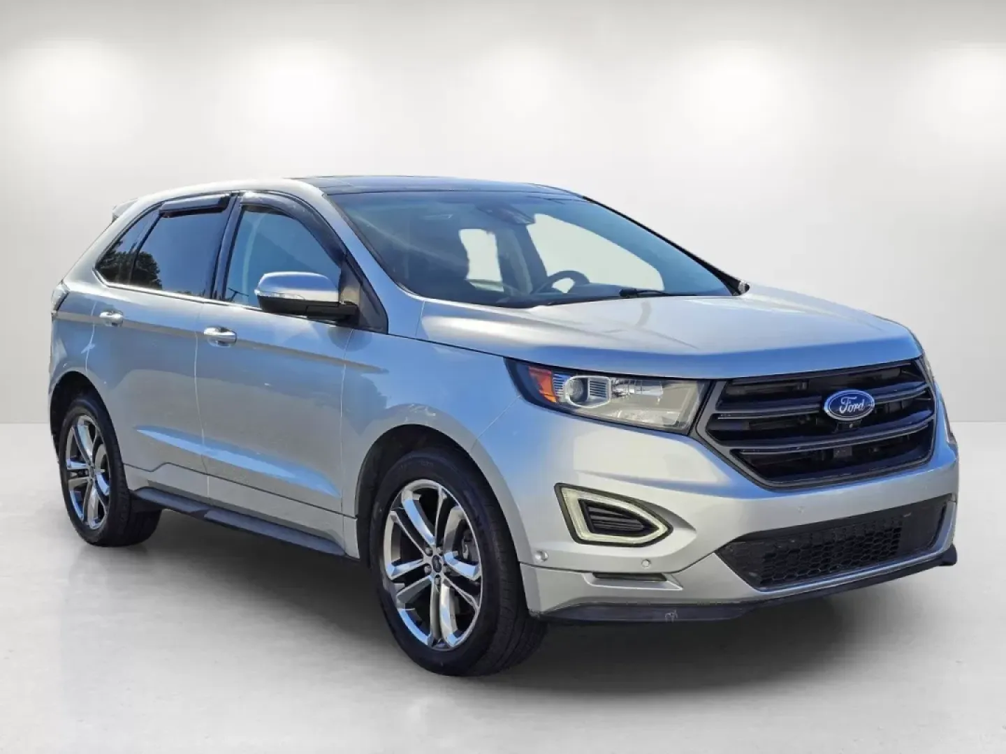 2016 Ford Edge Sport (2FMPK4AP0GB) with an Other engine, located at 804 22nd Ave, Phenix City, AL, 36870, (334) 297-1860, 32.484749, -85.024475 - Discover the perfect blend of comfort, performance, and technology with the 2016 Ford Edge Sport, an SUV designed for those who embrace an active lifestyle. Whether you're commuting to work, running errands around Phenix City, or planning spontaneous weekend getaways, this versatile vehicle is built - Photo#3