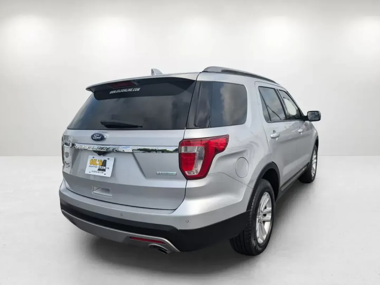 2016 Ford Explorer XLT (1FM5K7DH0GG) with an Intercooled Turbo Premium Unleaded I-4 2.3 L/140 engine, 6-Speed Automatic w/OD transmission, located at 5115 14th Ave., Columbus, GA, 31904, (706) 323-0345, 32.511494, -84.971046 - 2016 Ford Explorer XLT - Photo#4