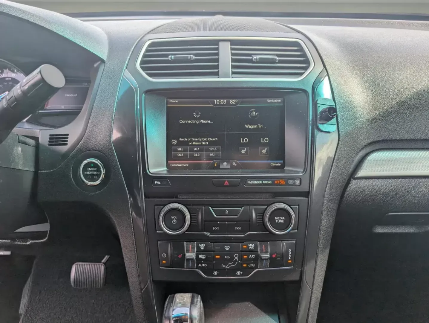 2016 Ford Explorer XLT (1FM5K7DH0GG) with an Intercooled Turbo Premium Unleaded I-4 2.3 L/140 engine, 6-Speed Automatic w/OD transmission, located at 5115 14th Ave., Columbus, GA, 31904, (706) 323-0345, 32.511494, -84.971046 - 2016 Ford Explorer XLT - Photo#14