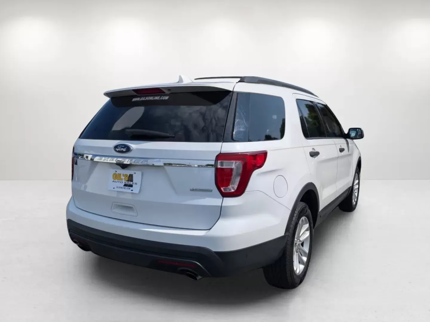 2016 Ford Explorer Base (1FM5K7BH3GG) with an Other engine, located at 3959 U.S. 80 W, Phenix City, AL, 36870, (334) 297-4885, 32.469296, -85.135185 - **Discover Adventure with the 2016 Ford Explorer at Gils Auto!** <br /> <br /> Are you in search of the perfect vehicle to elevate your family outings or weekend adventures? Look no further! The 2016 Ford Explorer, available at Gils Auto in Phenix City, AL, is your ultimate companion for memorable r - Photo#4