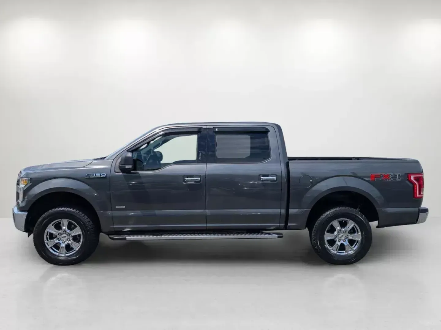 2016 Ford F-150 XLT (1FTEW1EG7GK) with an Twin Turbo Regular Unleaded V-6 3.5 L/213 engine, 6-Speed Automatic w/OD transmission, located at 3959 U.S. 80 W, Phenix City, AL, 36870, (334) 297-4885, 32.469296, -85.135185 - 2016 Ford F-150 XLT - Photo#1