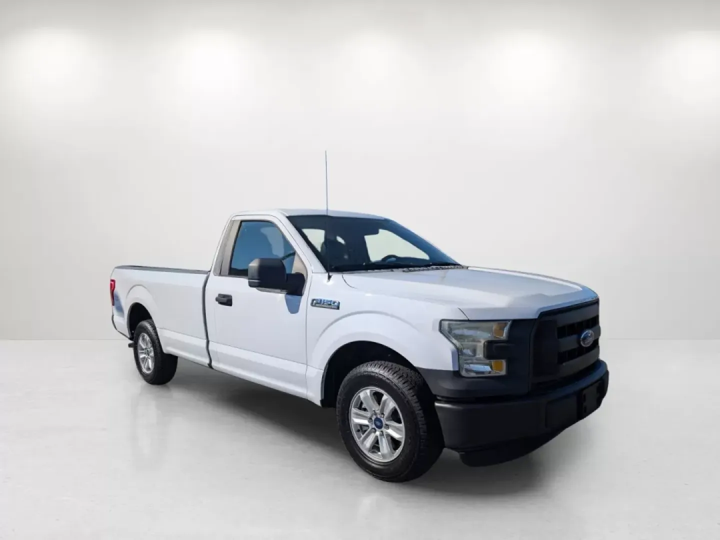 2016 Ford F-150 XL (1FTMF1C87GK) with an Other engine, located at 3959 U.S. 80 W, Phenix City, AL, 36870, (334) 297-4885, 32.469296, -85.135185 - **Unleash Your Adventures with the 2016 Ford F-150: A Perfect Blend of Power and Practicality!**<br /> <br /> Are you ready to elevate your lifestyle? Whether you're a weekend warrior seeking thrilling outdoor escapades, a growing family in need of a dependable vehicle, or a budget-conscious buyer l - Photo#2