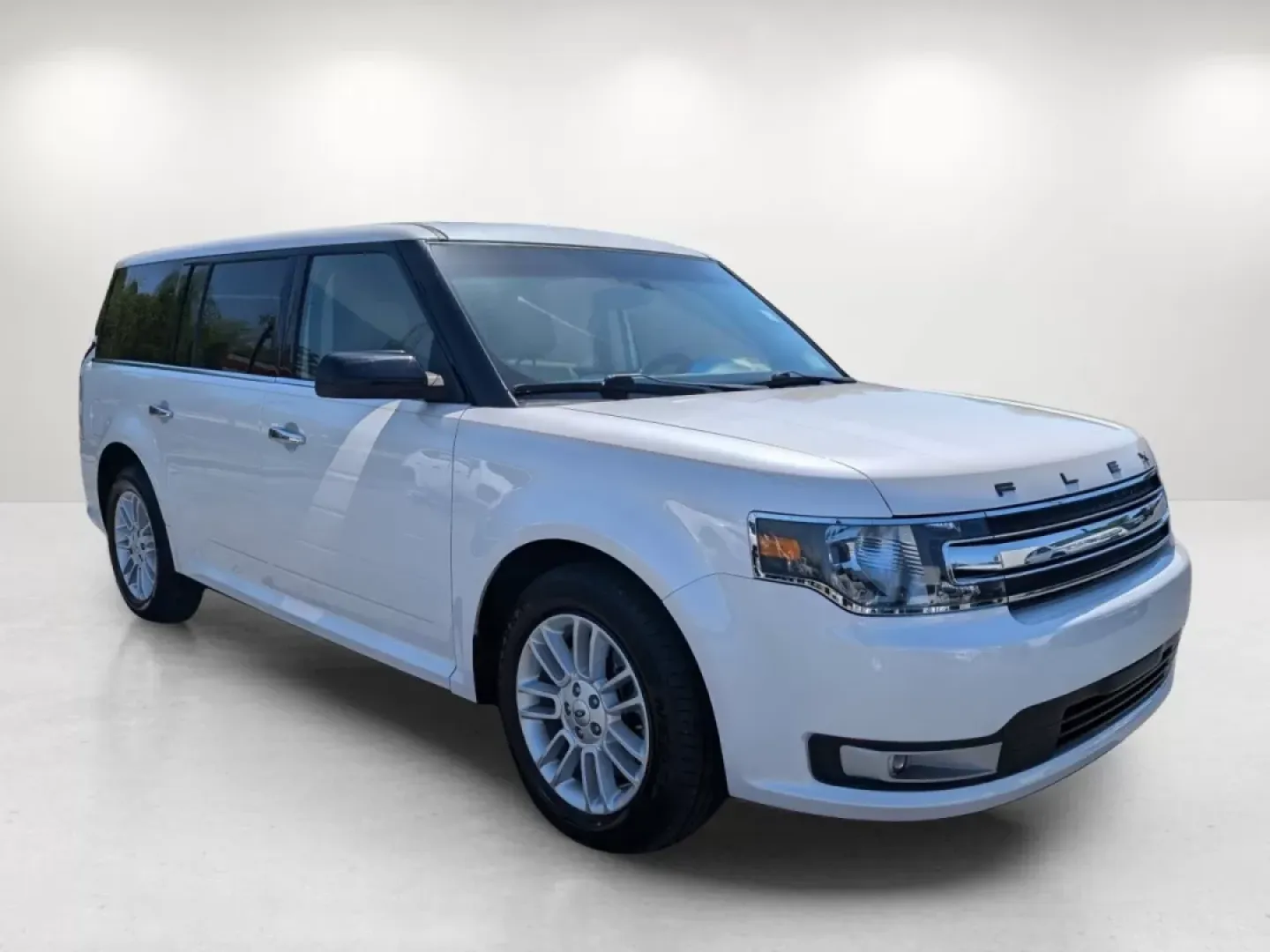 2016 Ford Flex SEL (2FMGK5C84GB) with an Other engine, located at 804 22nd Ave, Phenix City, AL, 36870, (334) 297-1860, 32.484749, -85.024475 - **Explore Adventure and Comfort in the 2016 Ford Flex SEL Perfect for Families and Weekend Getaways!**<br /> <br /> Are you searching for a versatile vehicle that can accommodate your growing family while also being the ideal companion for weekend adventures? Look no further than the 2016 Ford Flex - Photo#2