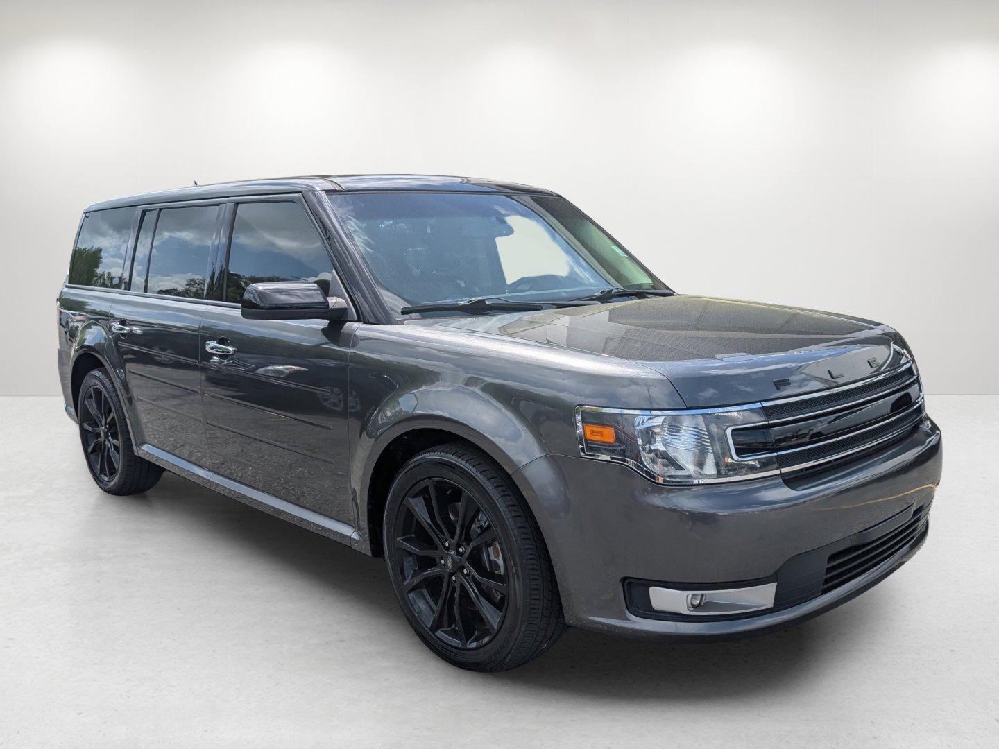 2016 Ford Flex SEL (2FMGK5C81GB) with an Regular Unleaded V-6 3.5 L/213 engine, 6-Speed Automatic w/OD transmission, located at 1430 Gateway Drive, Opelika, AL, 36801, (334) 239-0944, 32.637871, -85.409790 - 2016 Ford Flex SEL - Photo#3