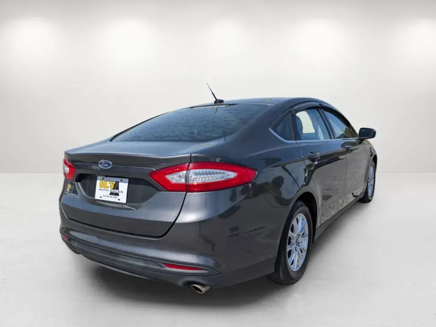 2016 Ford Fusion S (3FA6P0G72GR) with an Regular Unleaded I-4 2.5 L/152 engine, 6-Speed Automatic w/OD transmission, located at 5115 14th Ave., Columbus, GA, 31904, (706) 323-0345, 32.511494, -84.971046 - 2016 Ford Fusion S - Photo#4