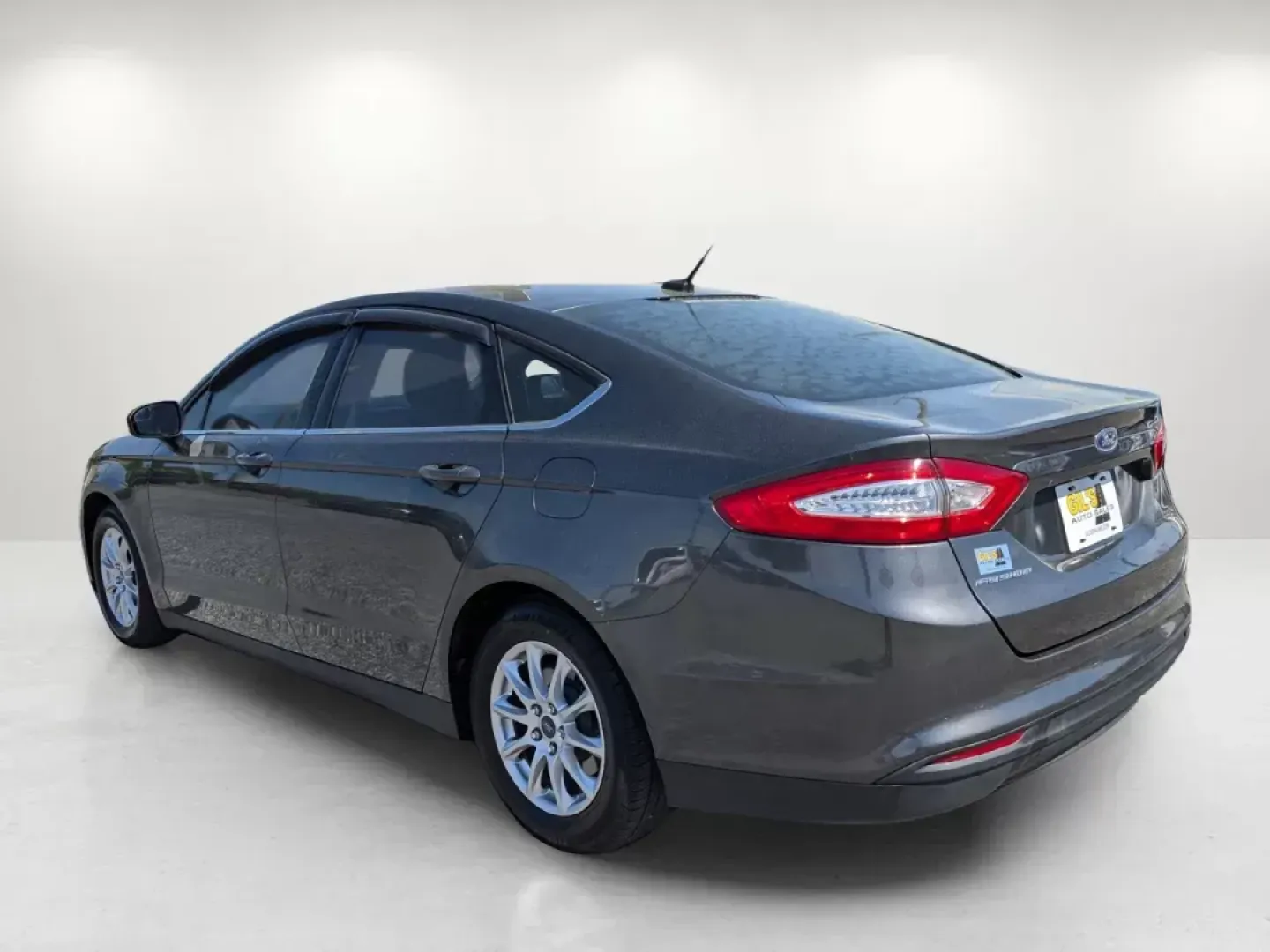 2016 Ford Fusion S (3FA6P0G72GR) with an Regular Unleaded I-4 2.5 L/152 engine, 6-Speed Automatic w/OD transmission, located at 5115 14th Ave., Columbus, GA, 31904, (706) 323-0345, 32.511494, -84.971046 - 2016 Ford Fusion S - Photo#6