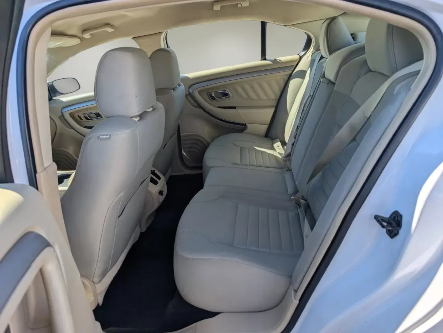 2016 Ford Taurus SE (1FAHP2D84GG) with an Other engine, located at 3959 U.S. 80 W, Phenix City, AL, 36870, (334) 297-4885, 32.469296, -85.135185 - ### Experience the Comfort and Reliability of the 2016 Ford Taurus SE at Gils Auto - Phenix City #2<br /> <br /> Are you searching for a dependable sedan that can elevate your daily commute while accommodating your family's needs? Look no further than the 2016 Ford Taurus SE, available now at Gils A - Photo#10