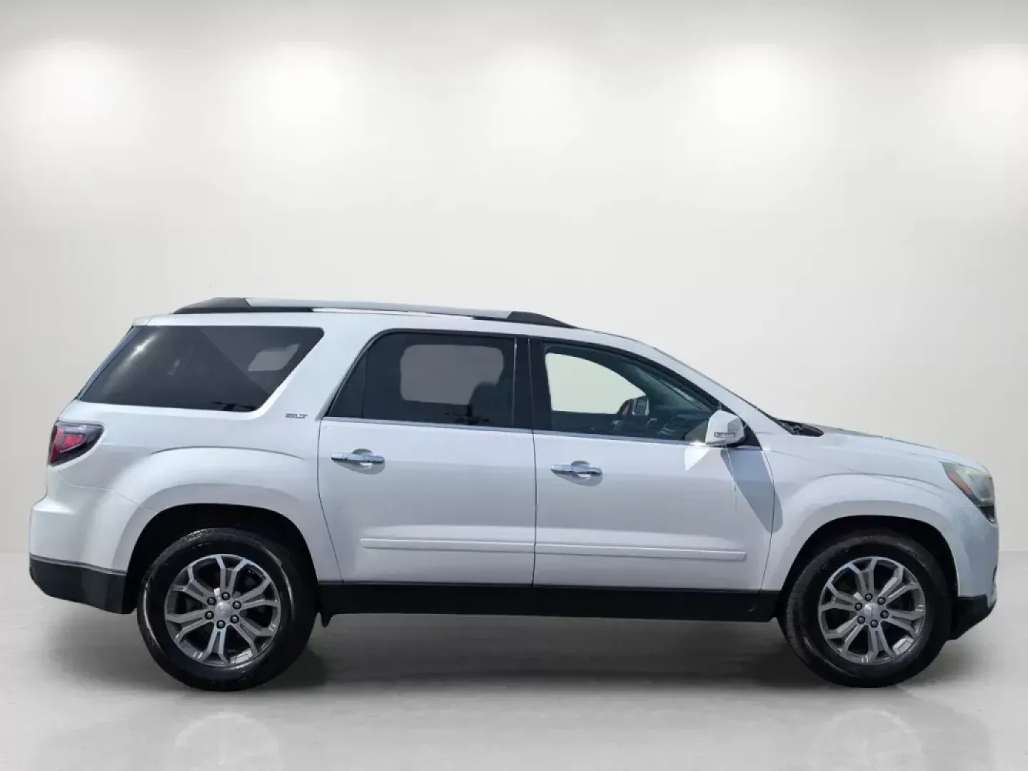 2016 /Dark Cashmere GMC Acadia SLT (1GKKVRKDXGJ) with an Gas V6 3.6L/217 engine, 6-Speed Automatic transmission, located at 5115 14th Ave., Columbus, GA, 31904, (706) 323-0345, 32.511494, -84.971046 - 2016 GMC Acadia SLT - Photo#3
