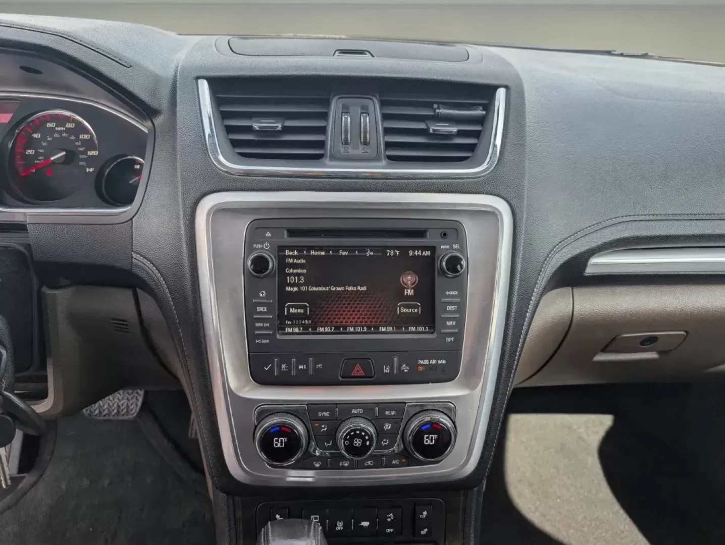 2016 /Dark Cashmere GMC Acadia SLT (1GKKVRKDXGJ) with an Gas V6 3.6L/217 engine, 6-Speed Automatic transmission, located at 5115 14th Ave., Columbus, GA, 31904, (706) 323-0345, 32.511494, -84.971046 - 2016 GMC Acadia SLT - Photo#14